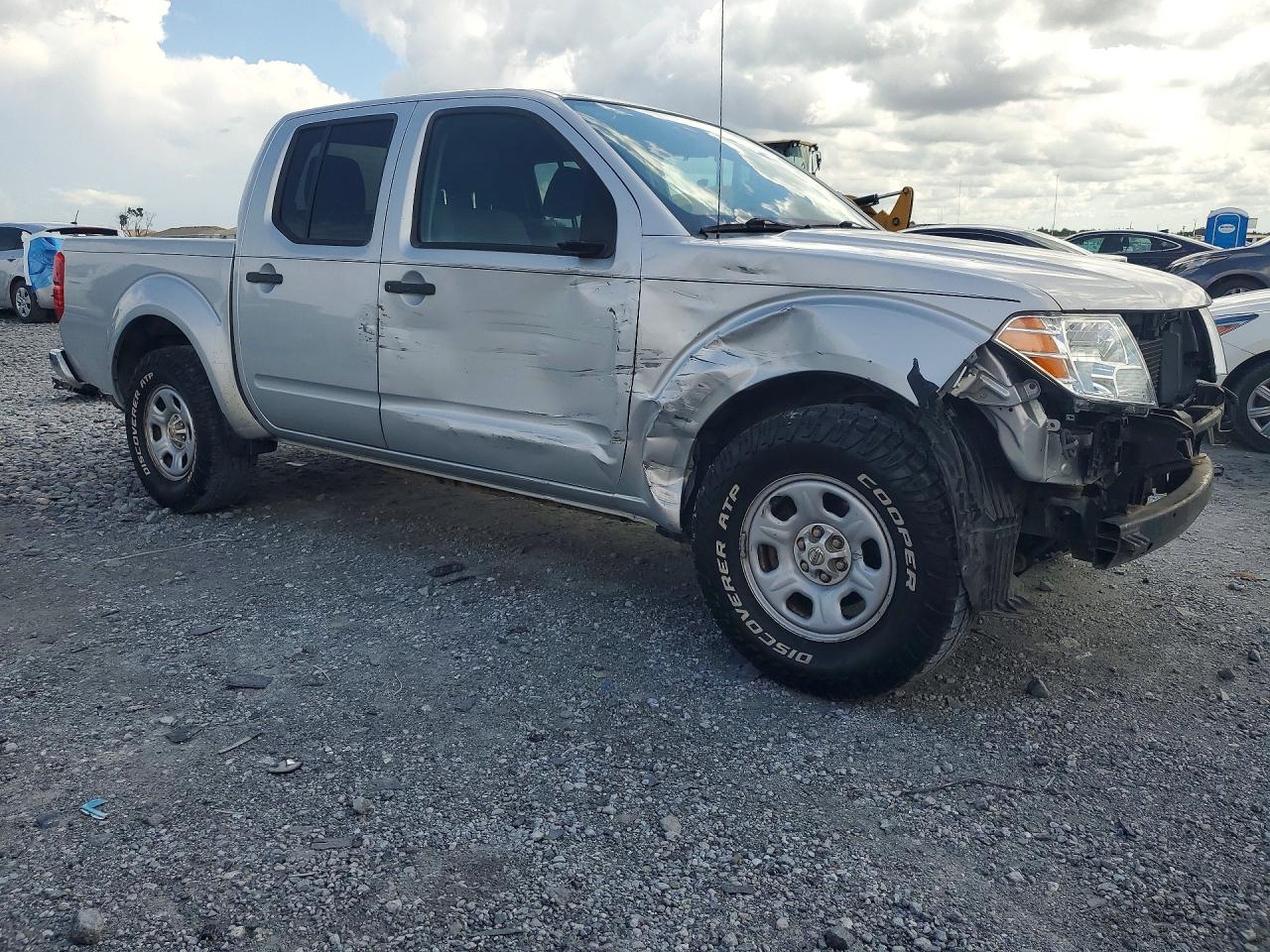 2014 Nissan Frontier S Silver vin: 1N6AD0ER8EN748695