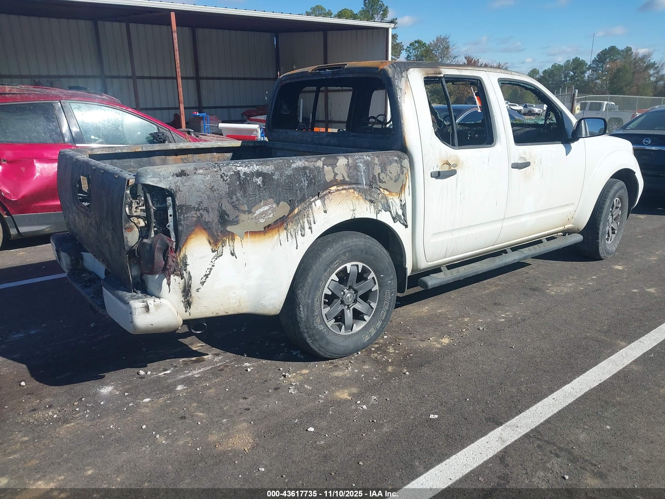 2014 Nissan Frontier Desert Runner White vin: 1N6AD0ER8EN760166
