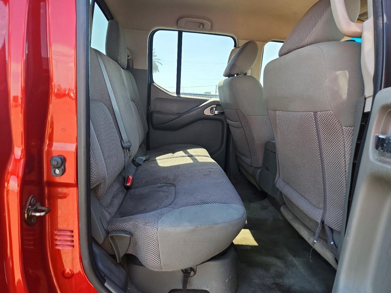 2015 Nissan Frontier Sv Red vin: 1N6AD0ER8FN722468