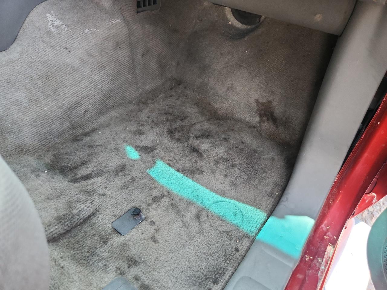2015 Nissan Frontier Sv Red vin: 1N6AD0ER8FN722468 Damage: Right Front Carpet, Stained, Permanent