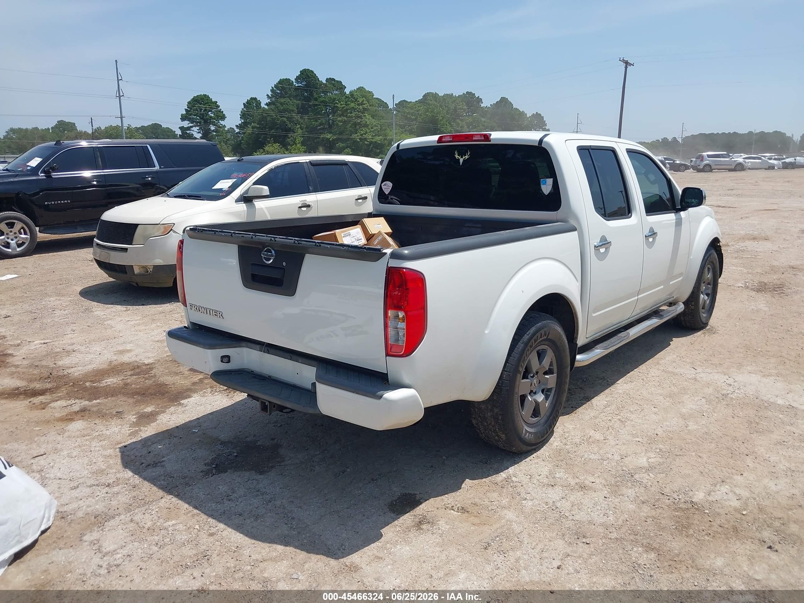 2013 Nissan Frontier Desert Runner Белый vin: 1N6AD0ER9DN744802