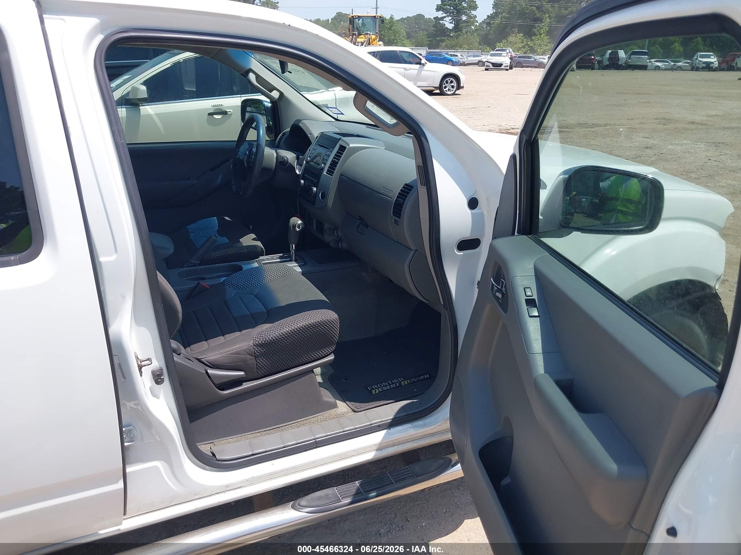 2013 Nissan Frontier Desert Runner Белый vin: 1N6AD0ER9DN744802