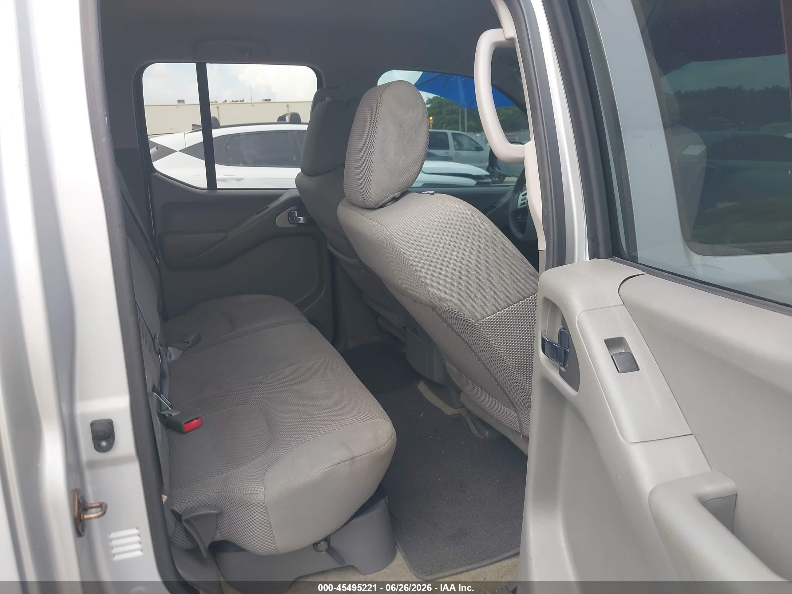 2015 Nissan Frontier Desert Runner/s/sl/sv Silver vin: 1N6AD0ER9FN706974