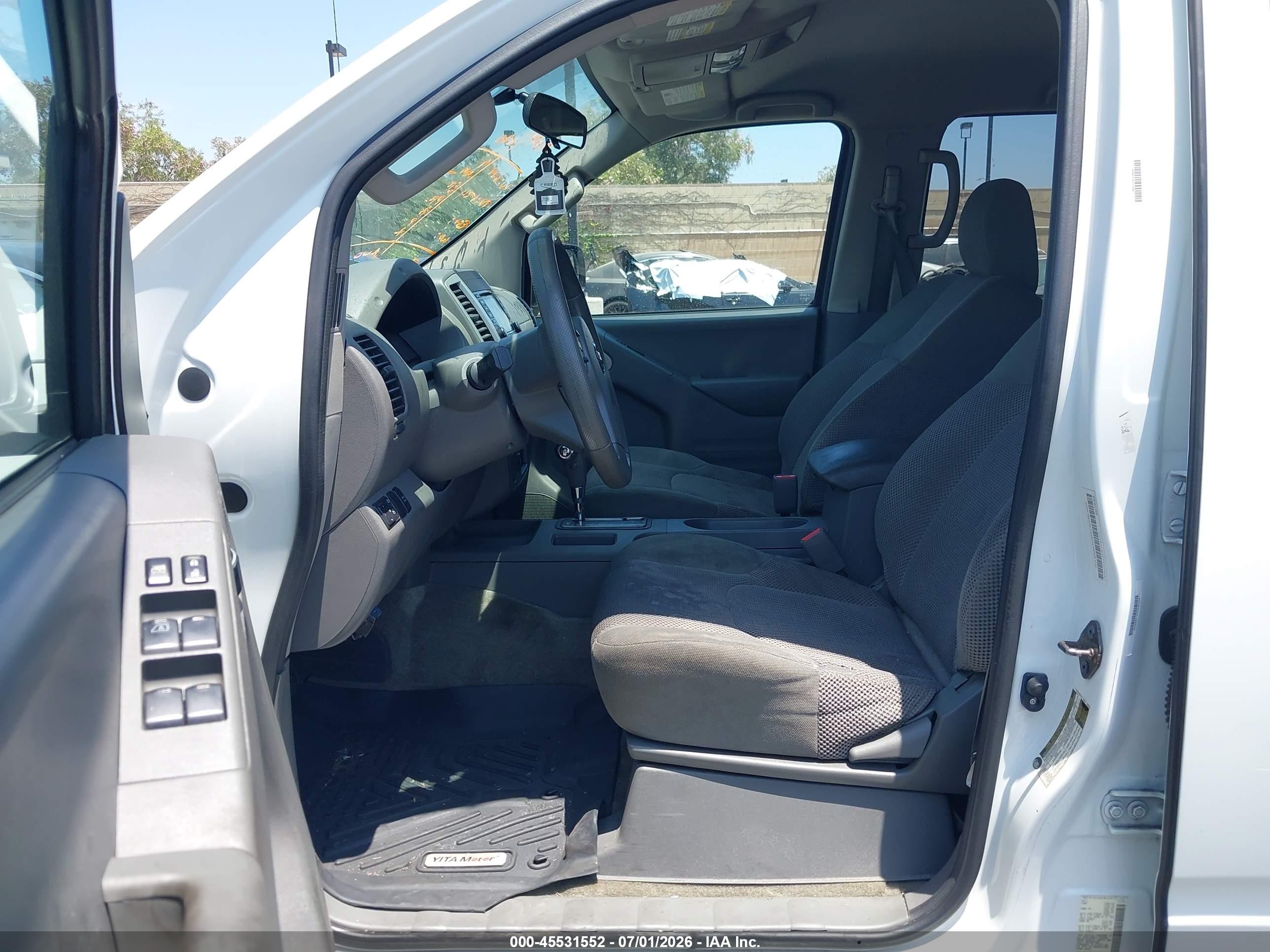 2015 Nissan Frontier Sv Белый vin: 1N6AD0ER9FN728523