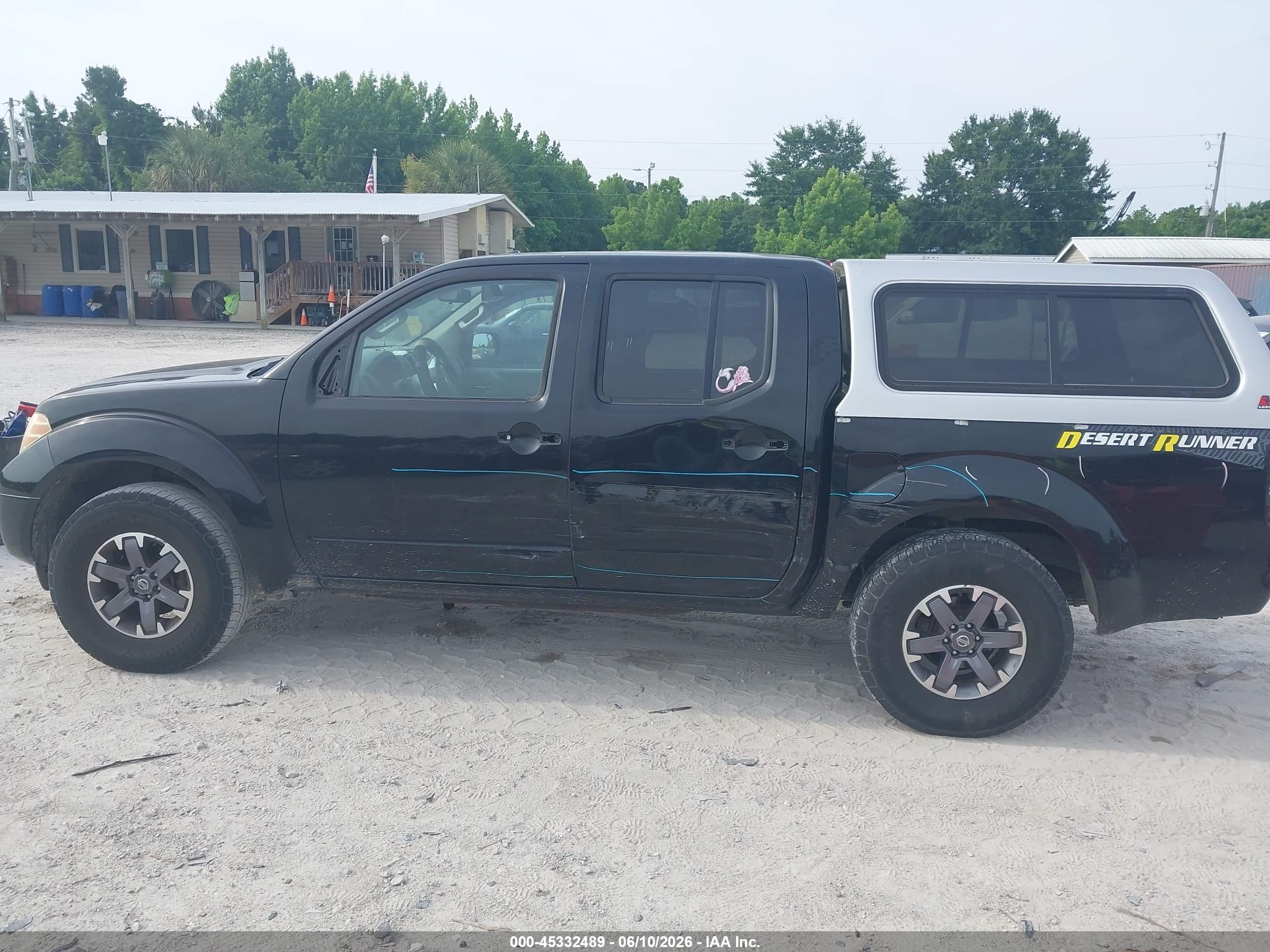 2015 Nissan Frontier Desert Runner Black vin: 1N6AD0ERXFN702772