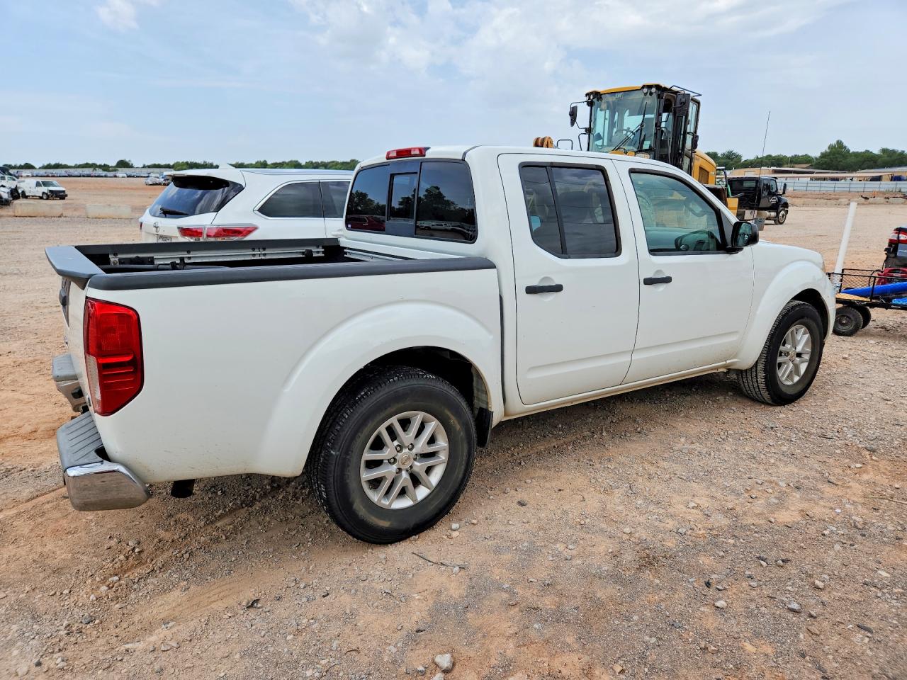 2015 Nissan Frontier S White vin: 1N6AD0ERXFN704098