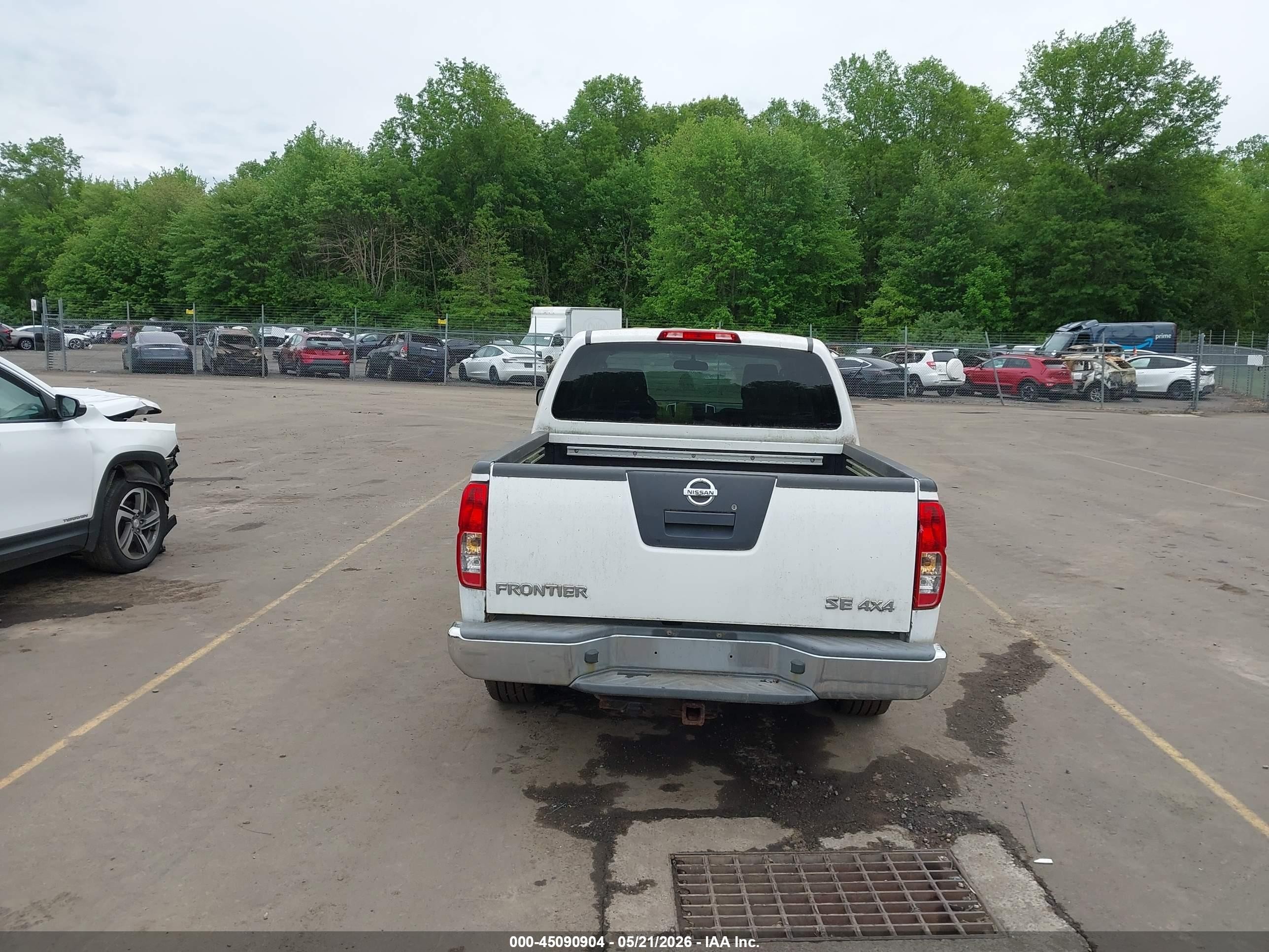 2010 Nissan Frontier Se White vin: 1N6AD0EV0AC448703