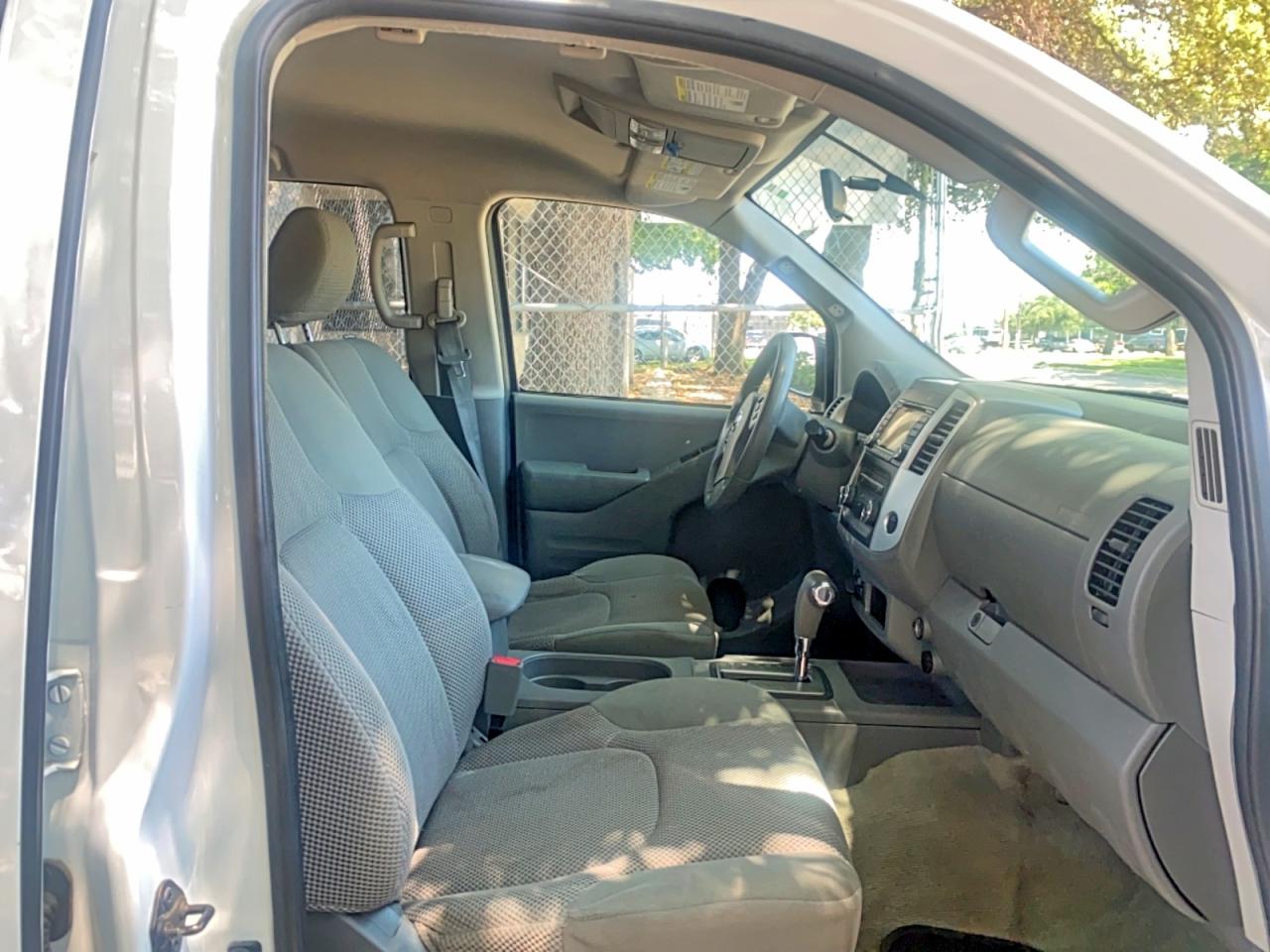 2015 Nissan Frontier Sv White vin: 1N6AD0EV0FN734322