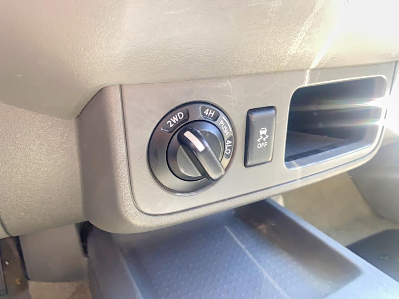 2015 Nissan Frontier Sv White vin: 1N6AD0EV0FN734322