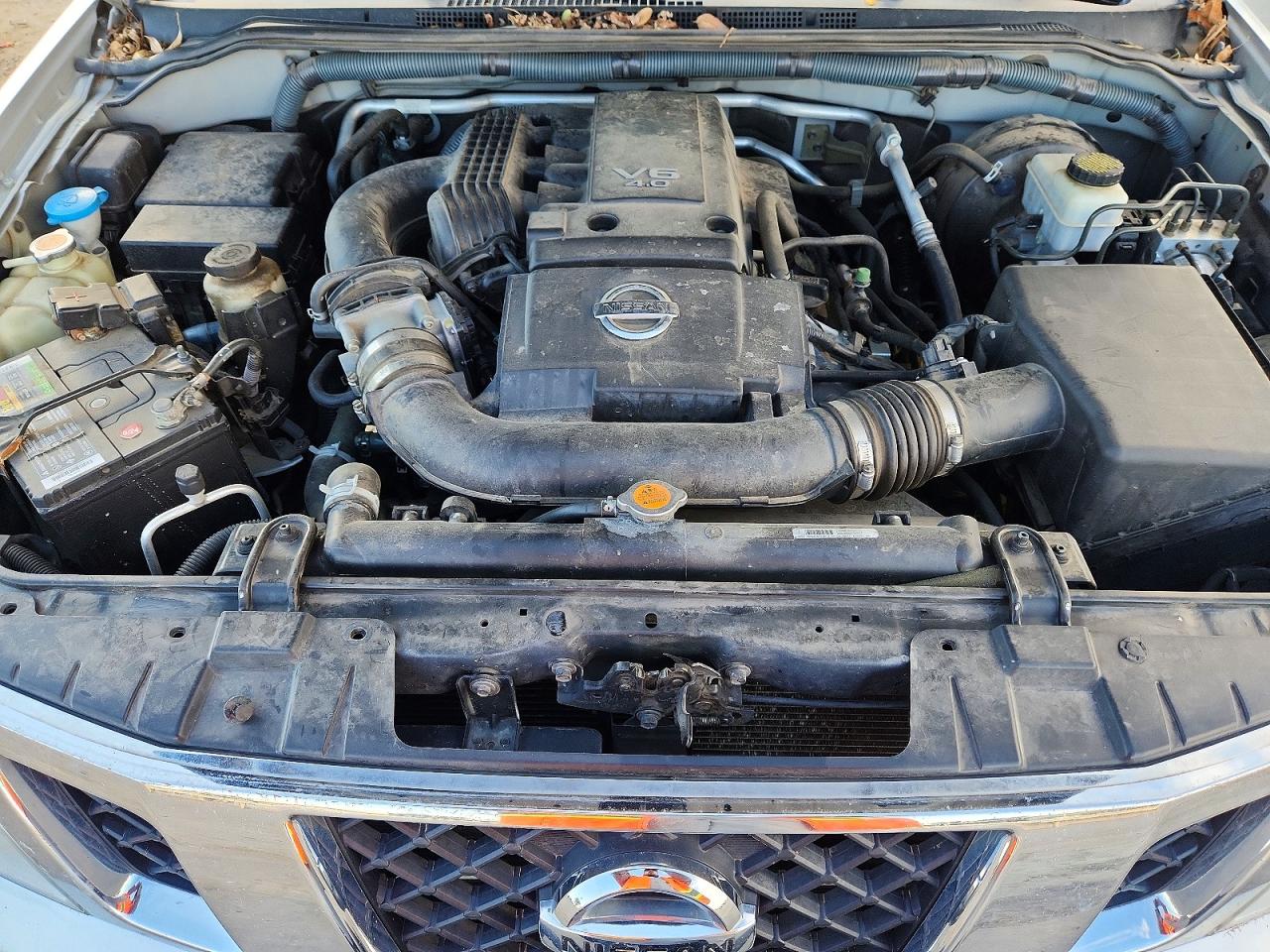 2010 Nissan Frontier Se V6 Серебряный vin: 1N6AD0EV1AC423521