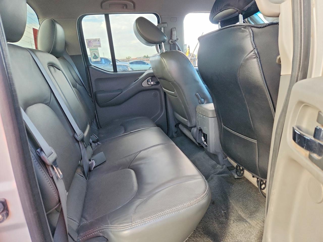 2010 Nissan Frontier Se V6 Серебряный vin: 1N6AD0EV1AC423521