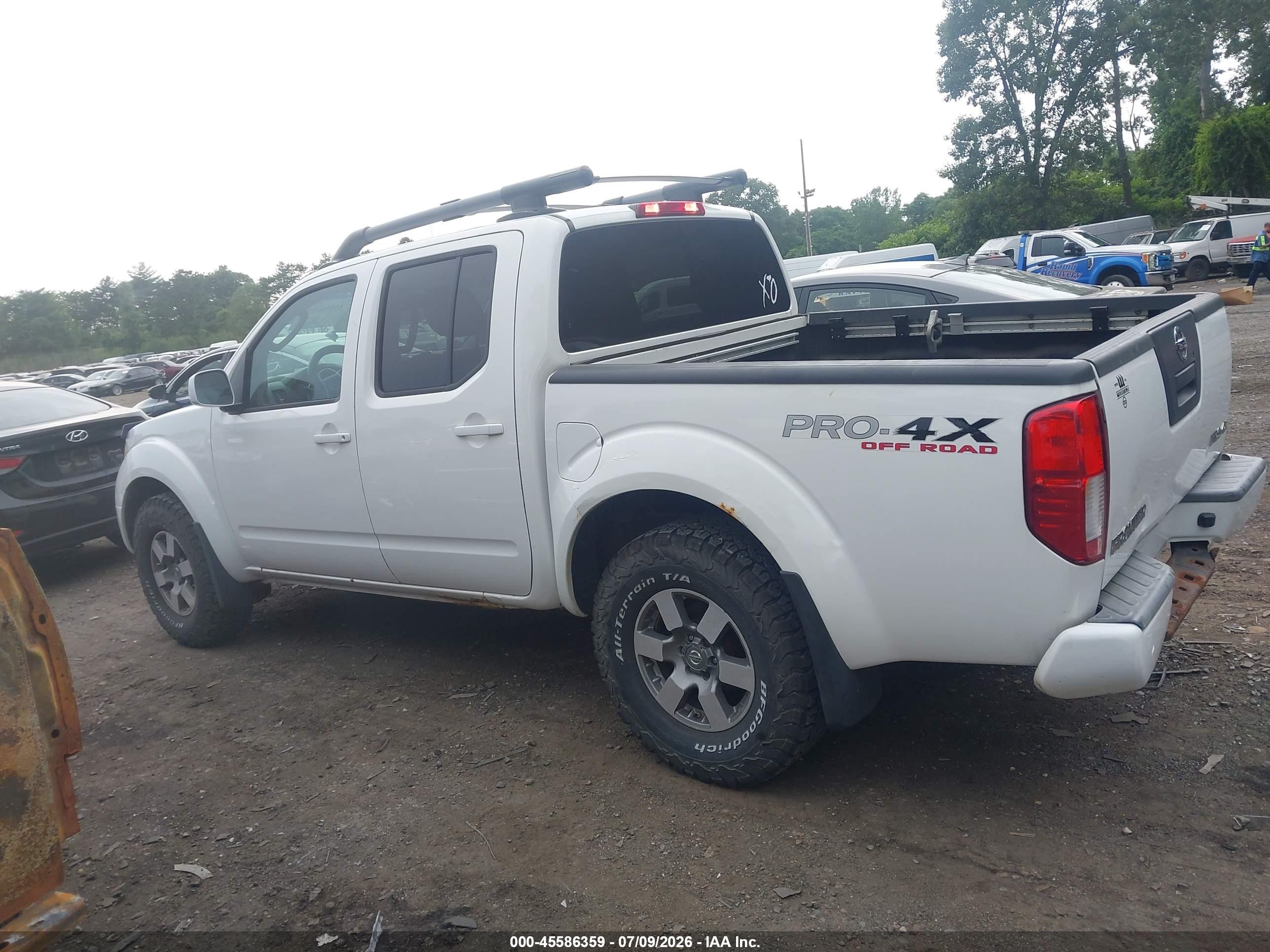 2011 Nissan Frontier Pro-4x White vin: 1N6AD0EV1BC435718