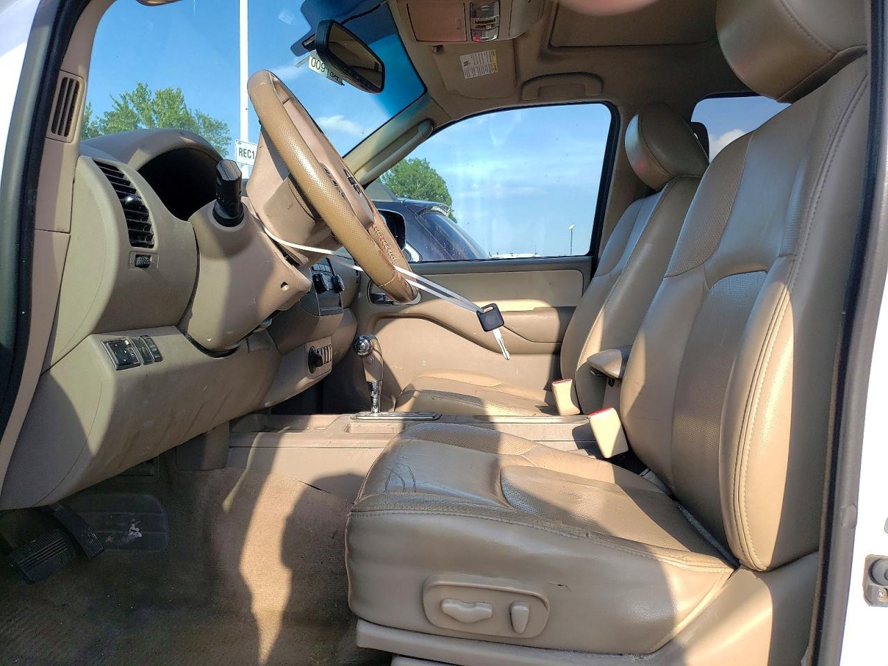 2011 Nissan Frontier S White vin: 1N6AD0EV1BC438988