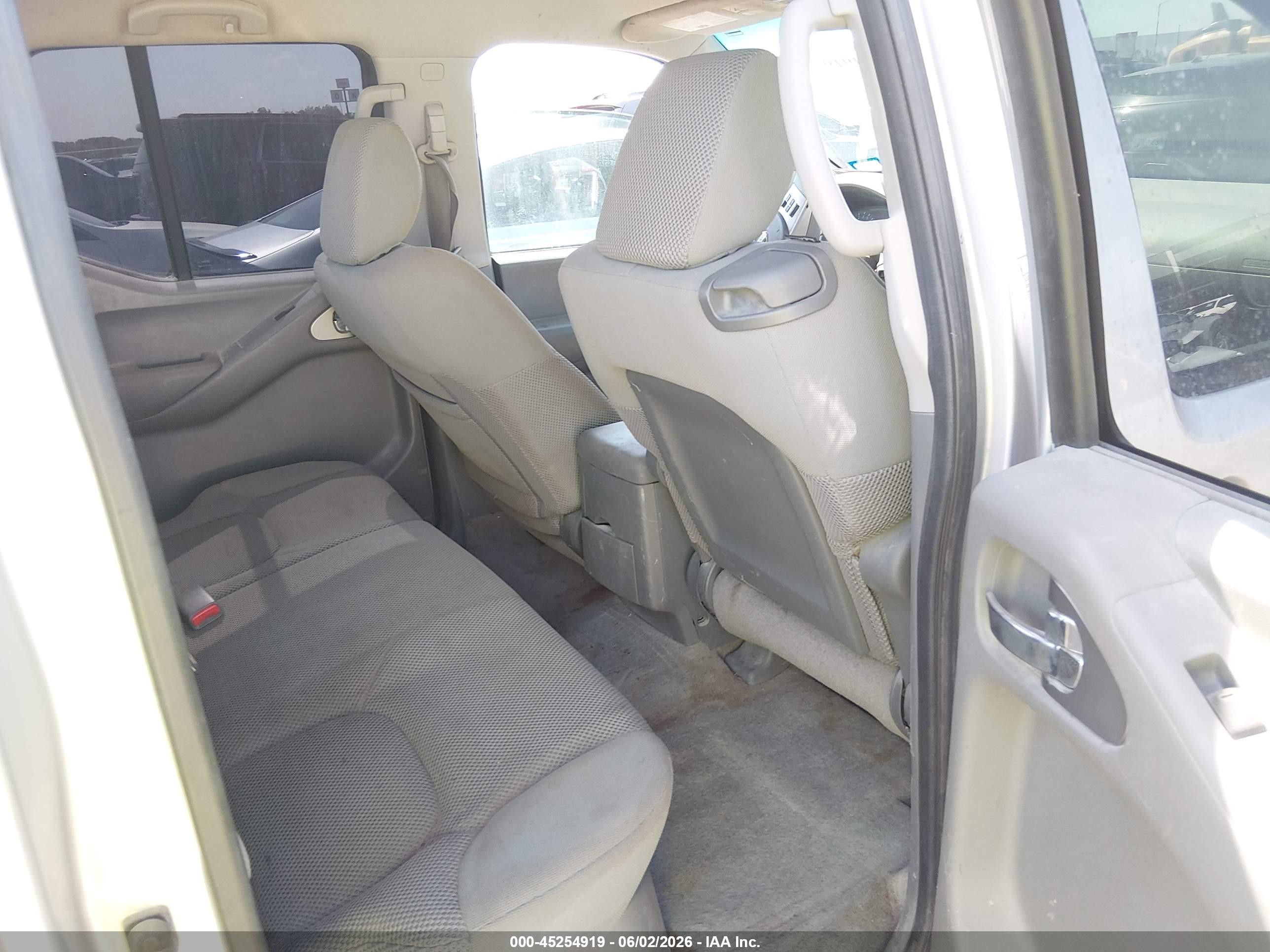 2013 Nissan Frontier Sv Silver vin: 1N6AD0EV1DN738196