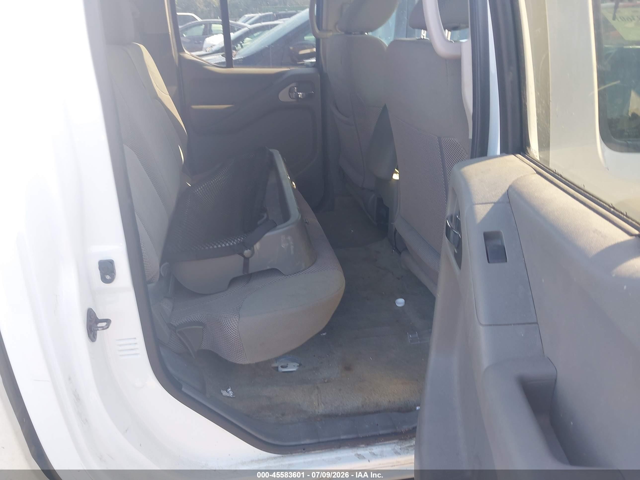 2015 Nissan Frontier Sv White vin: 1N6AD0EV1FN748066