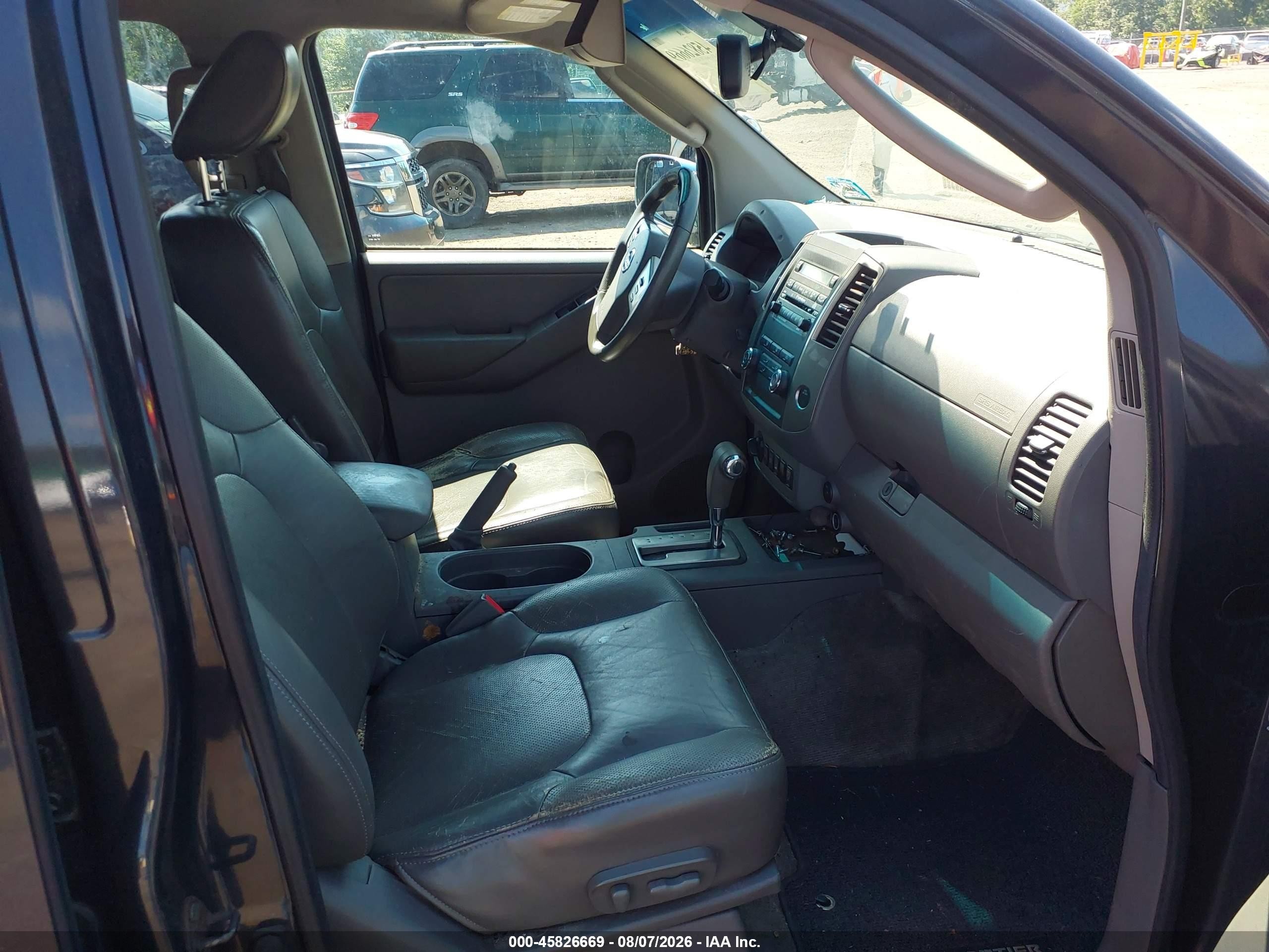 2010 Nissan Frontier Le Серый vin: 1N6AD0EV2AC441591
