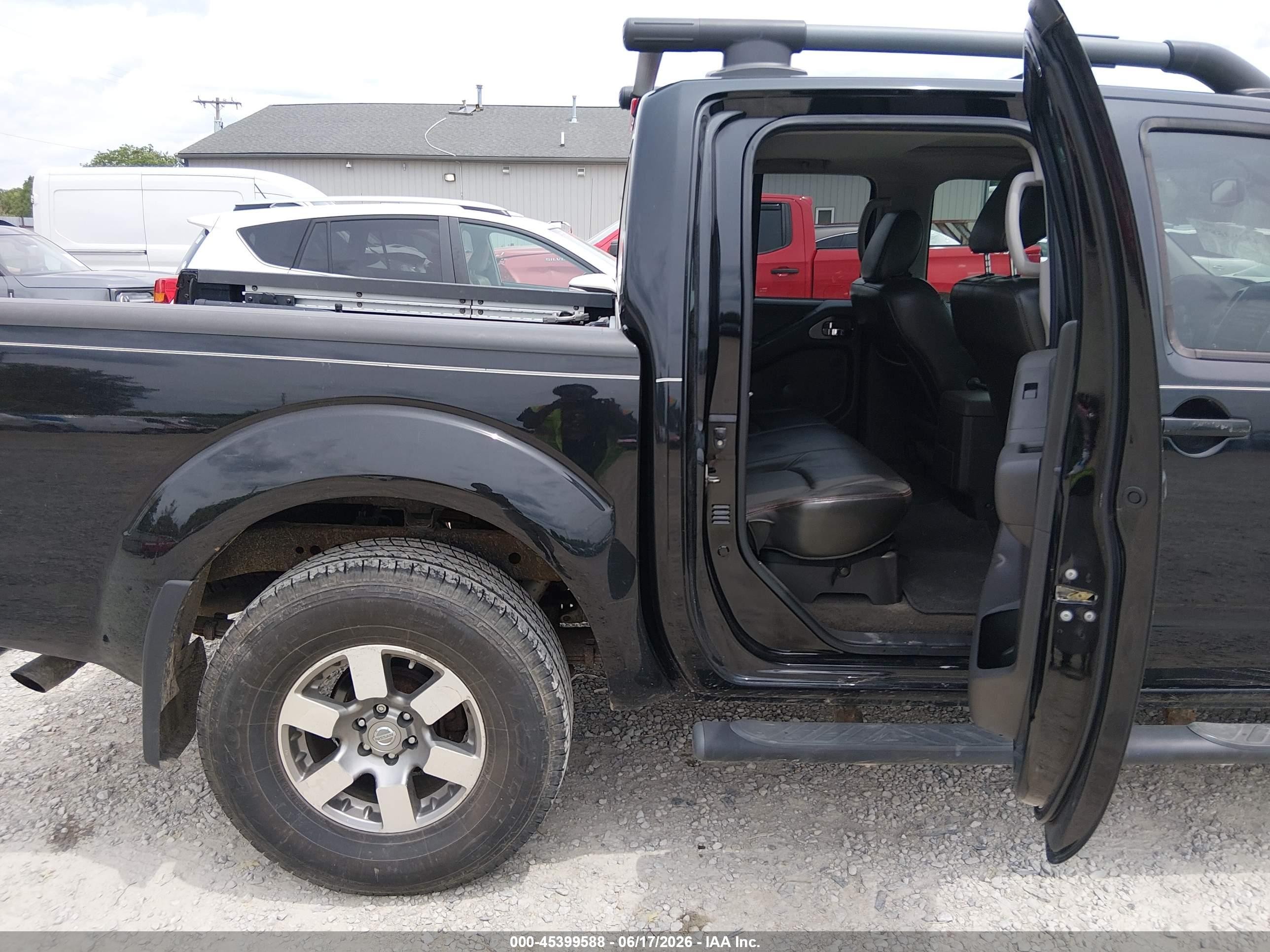 2011 Nissan Frontier Pro-4x Черный vin: 1N6AD0EV2BC432181