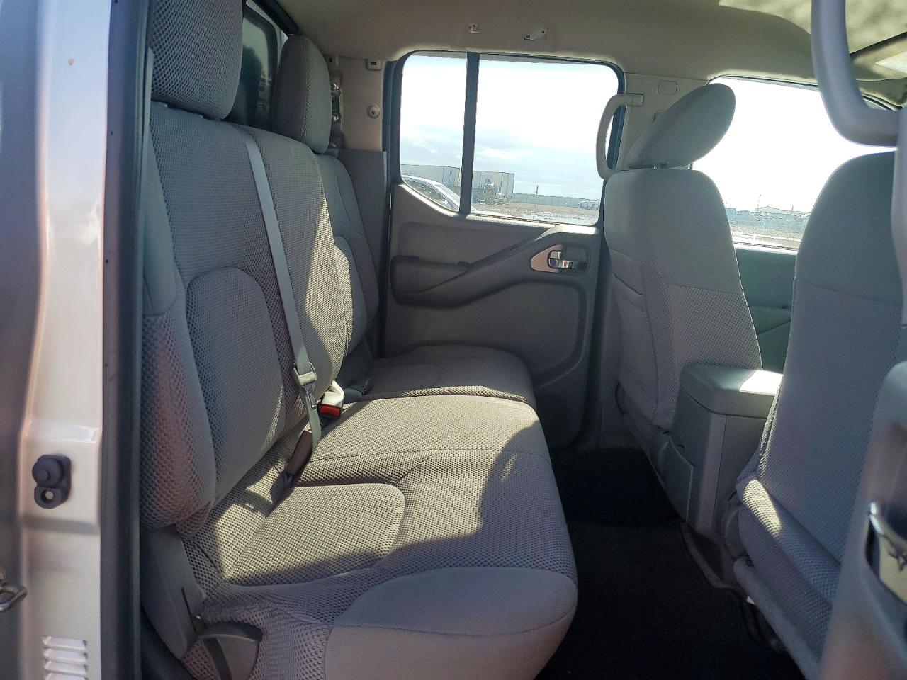 2017 Nissan Frontier Sv Silver vin: 1N6AD0EV2HN756339