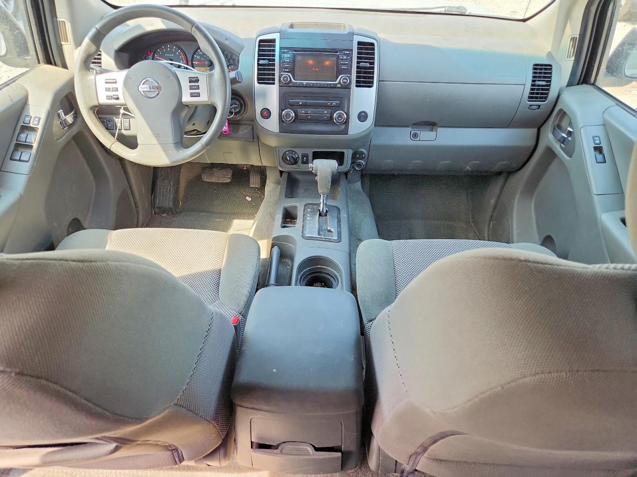 2018 Nissan Frontier Sv Серебряный vin: 1N6AD0EV2JN752717