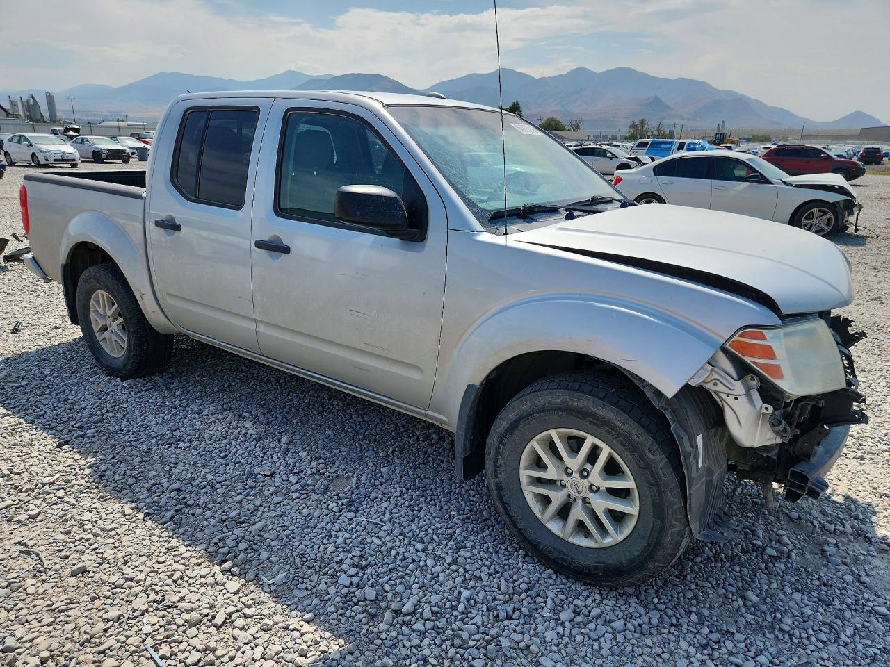 2018 Nissan Frontier Sv Серебряный vin: 1N6AD0EV2JN752717