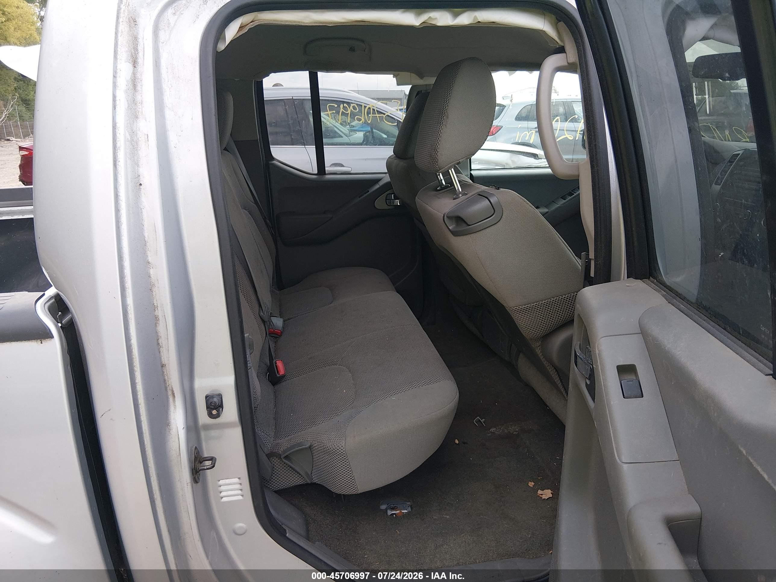 2011 Nissan Frontier Sv Серебряный vin: 1N6AD0EV3BC402946