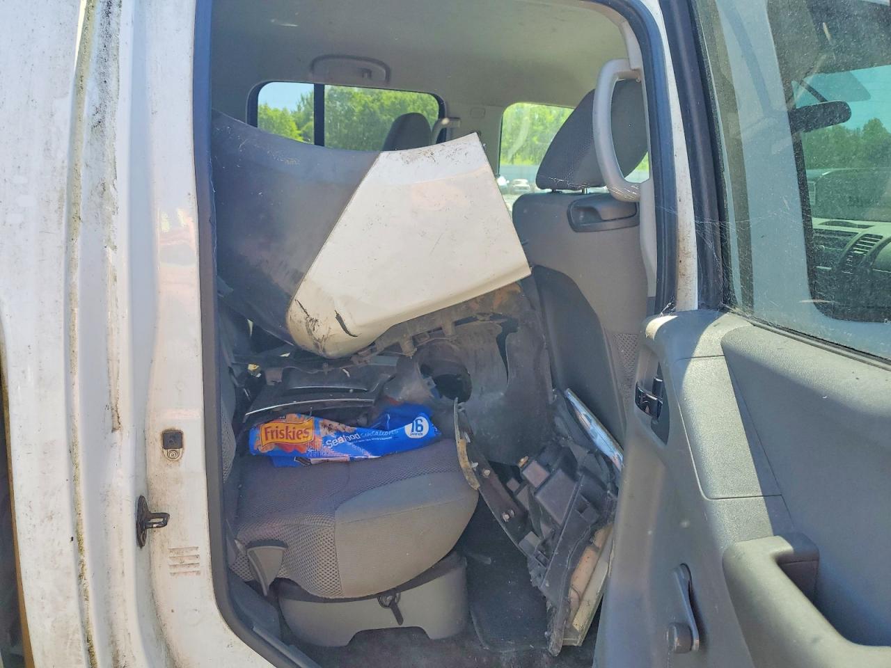 2011 Nissan Frontier S White vin: 1N6AD0EV3BC426339