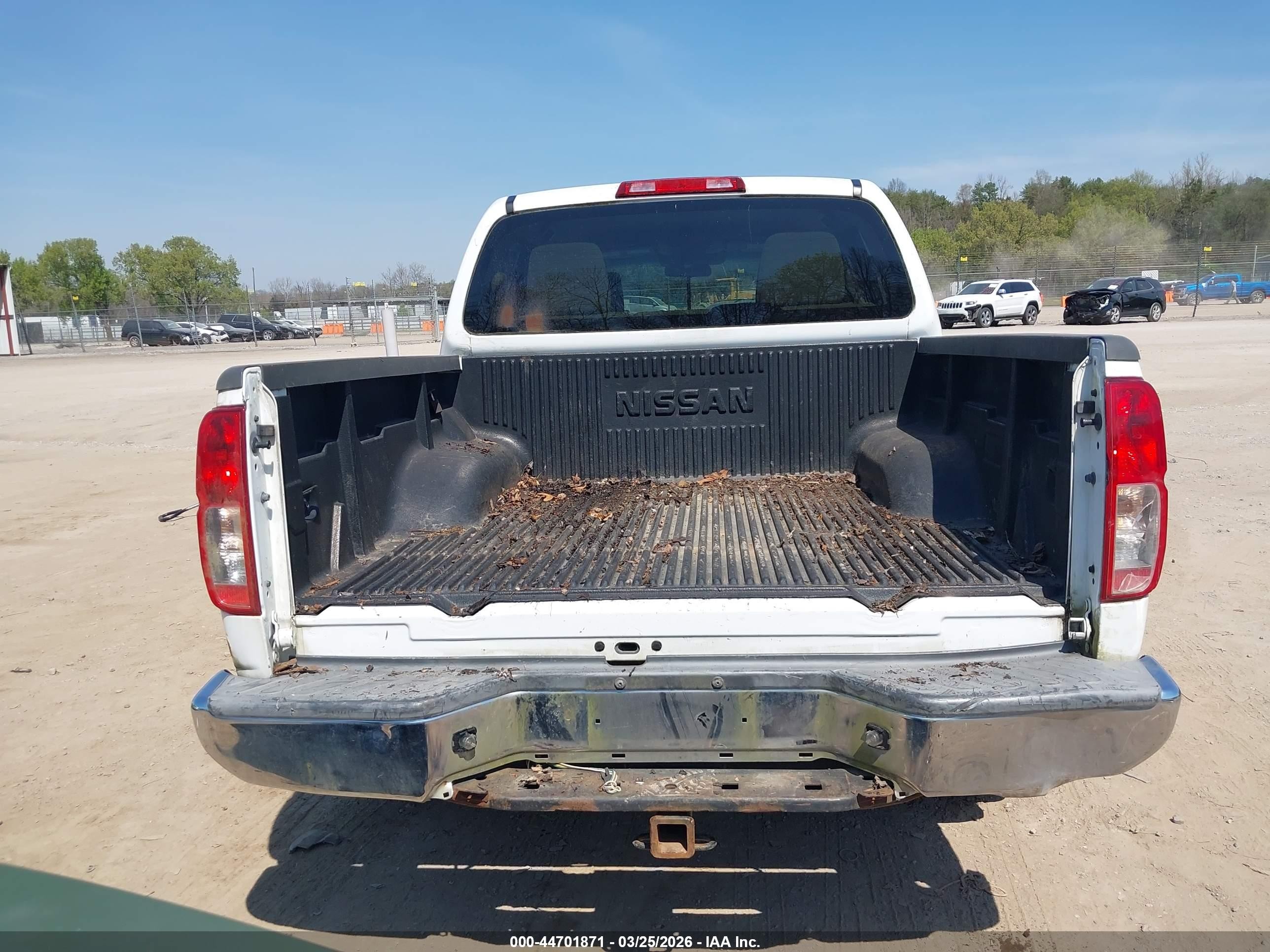2012 Nissan Frontier Sv White vin: 1N6AD0EV3CC464221
