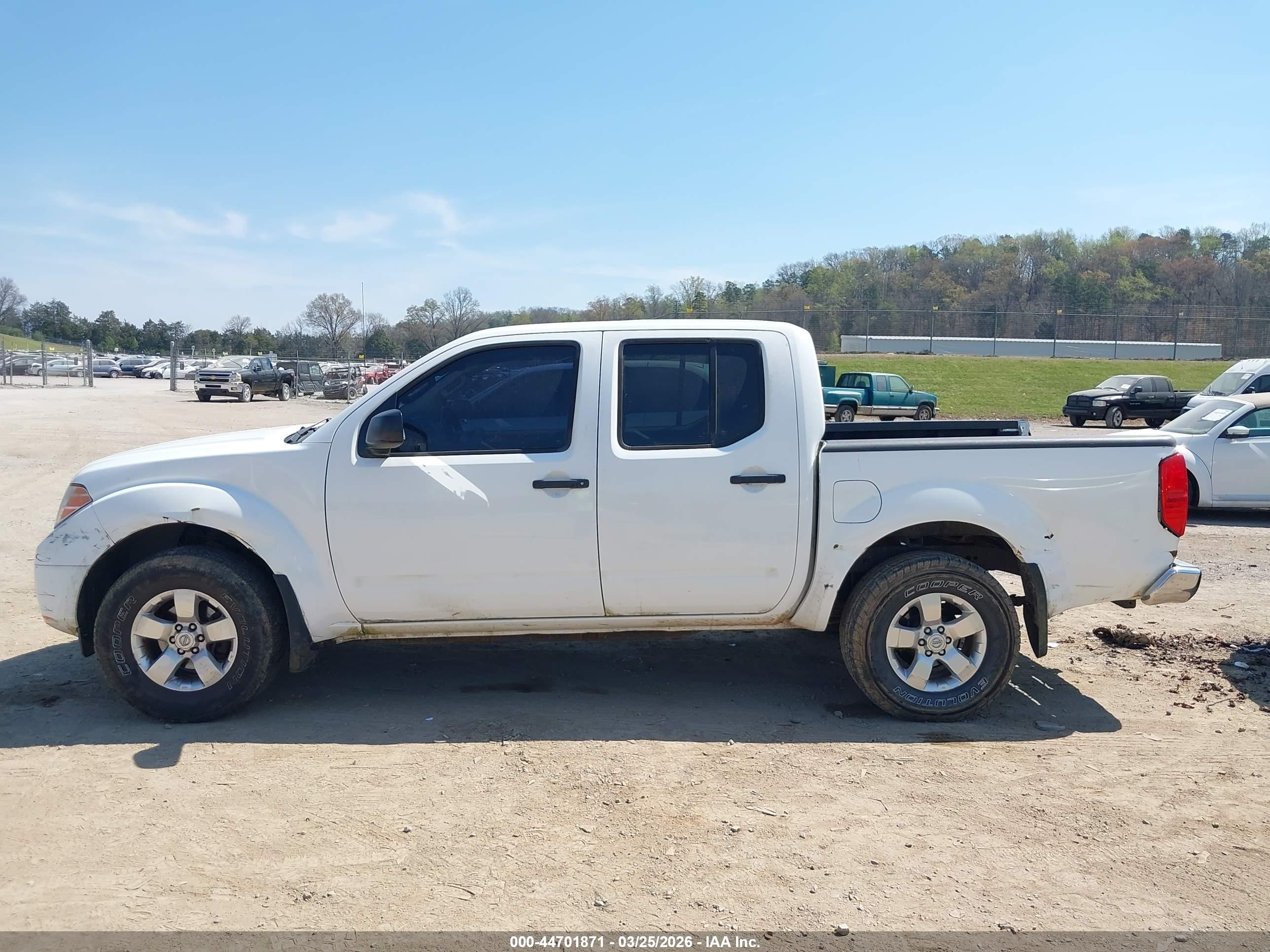 2012 Nissan Frontier Sv White vin: 1N6AD0EV3CC464221