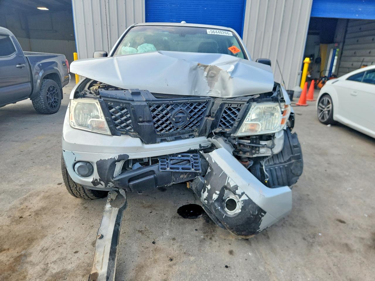 2013 Nissan Frontier S/sv/sl/pro-4x Silver vin: 1N6AD0EV3DN717365