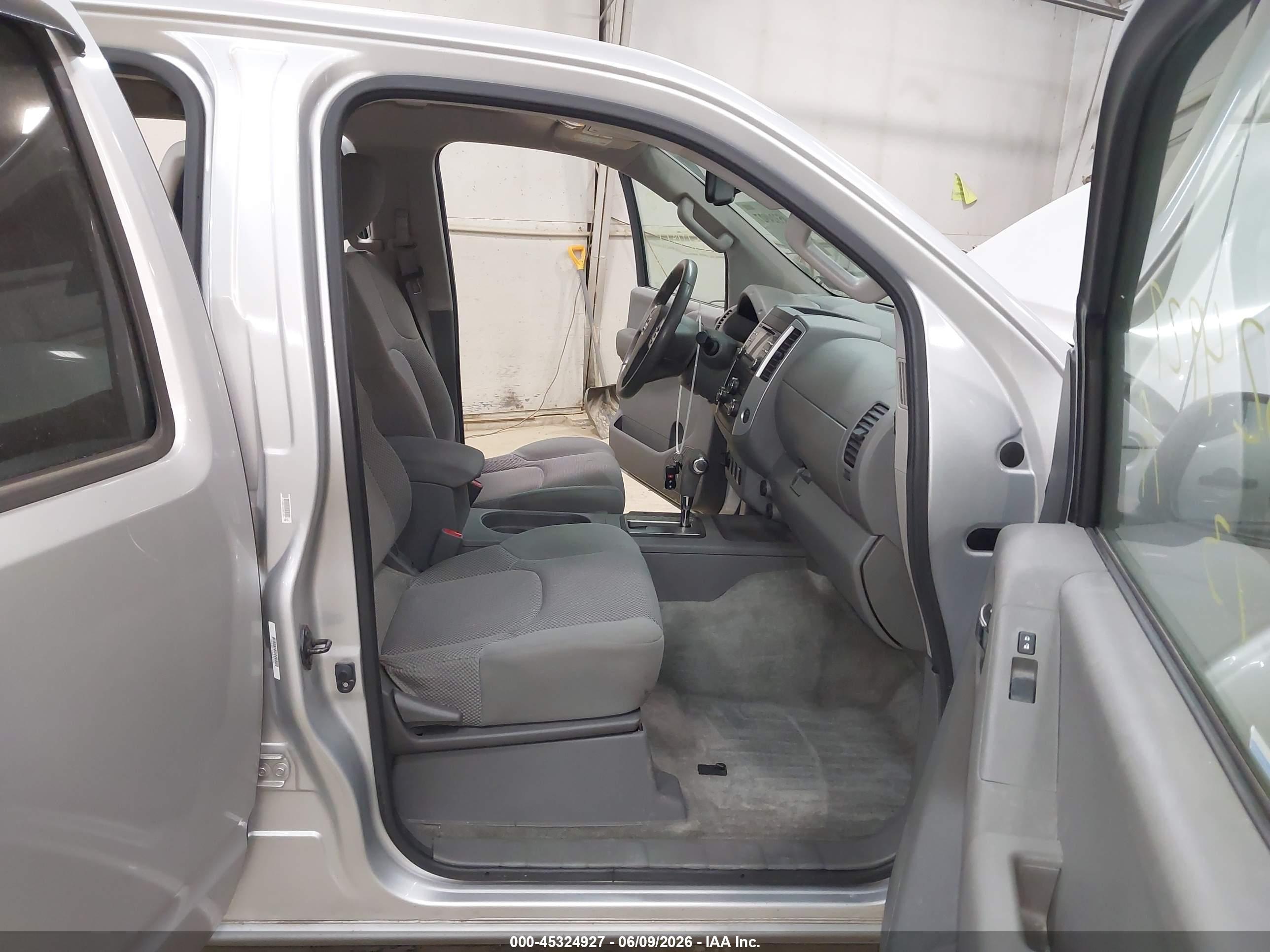 2013 Nissan Frontier Sv Silver vin: 1N6AD0EV3DN735588