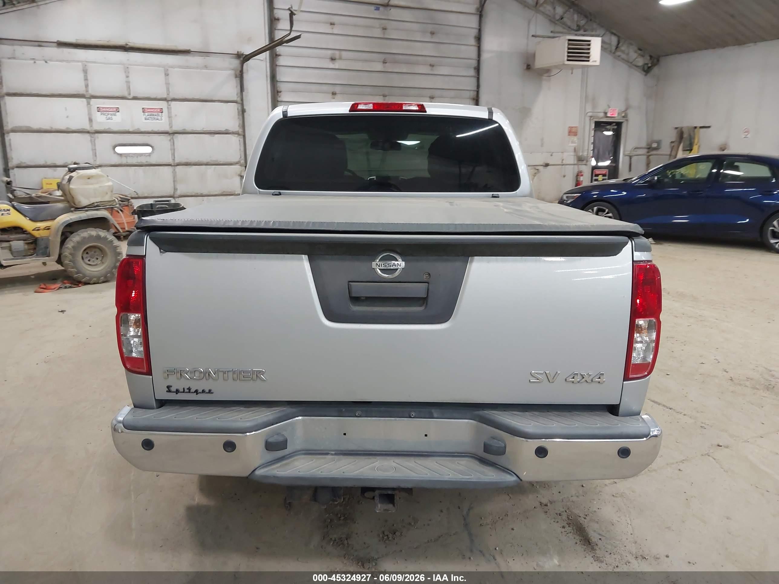 2013 Nissan Frontier Sv Silver vin: 1N6AD0EV3DN735588