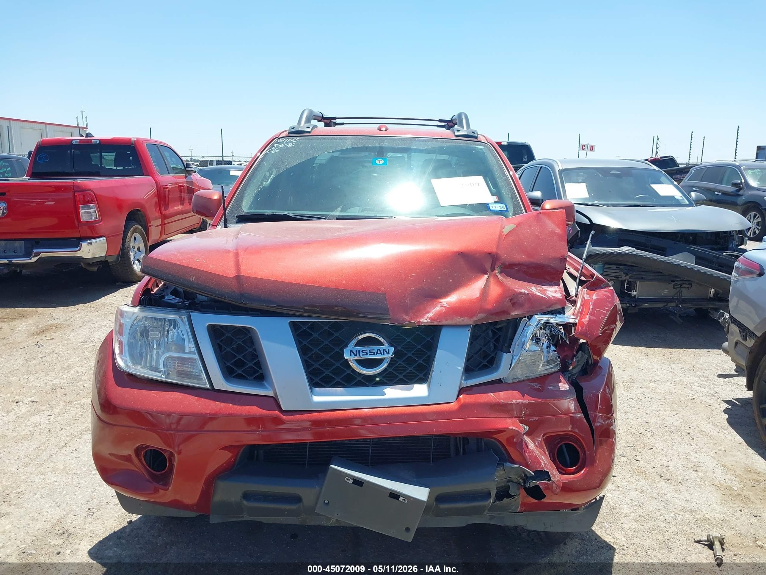 2015 Nissan Frontier Pro-4x Maroon vin: 1N6AD0EV3FN747744