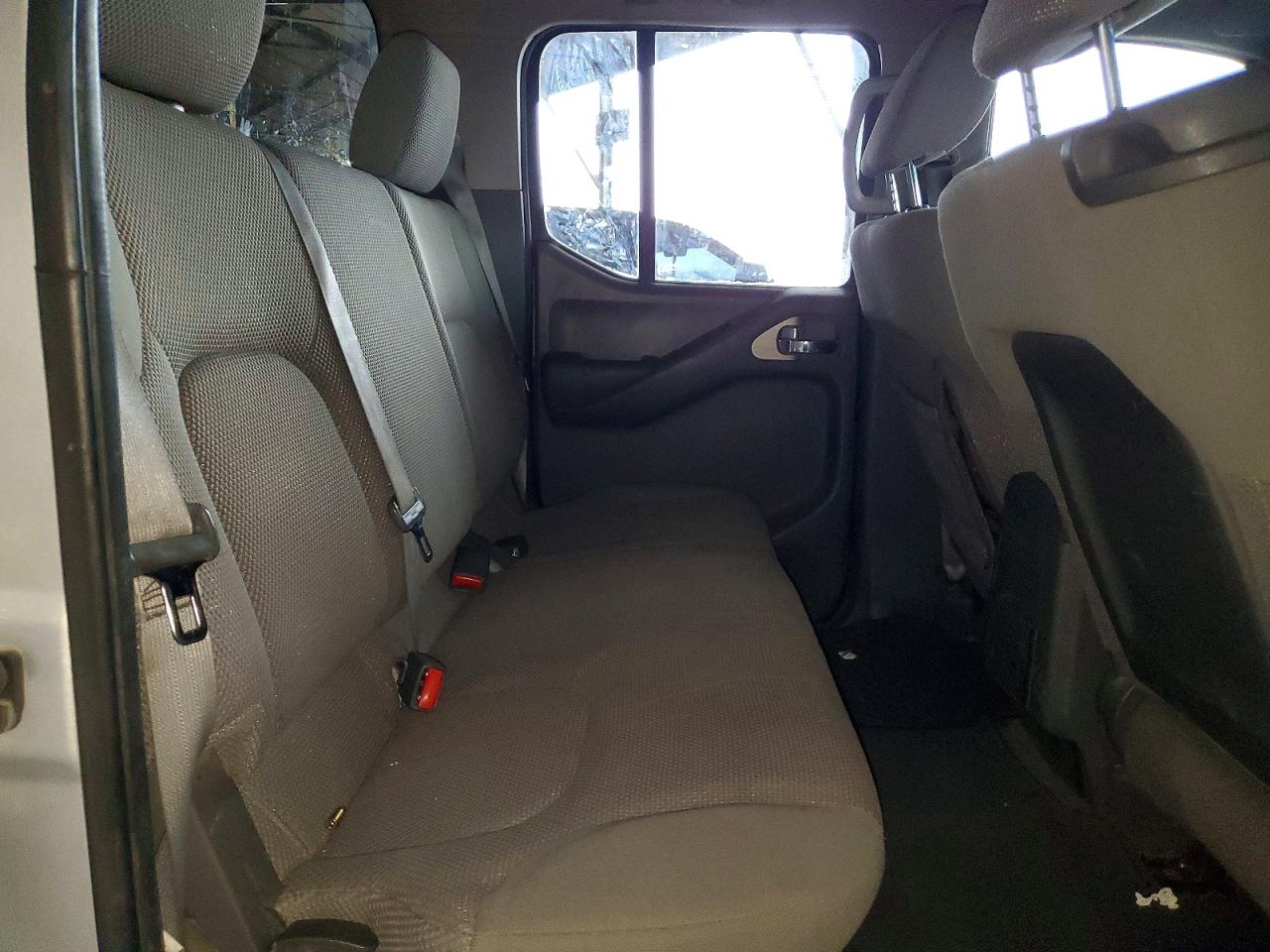 2011 Nissan Frontier S Серебряный vin: 1N6AD0EV4BC402941