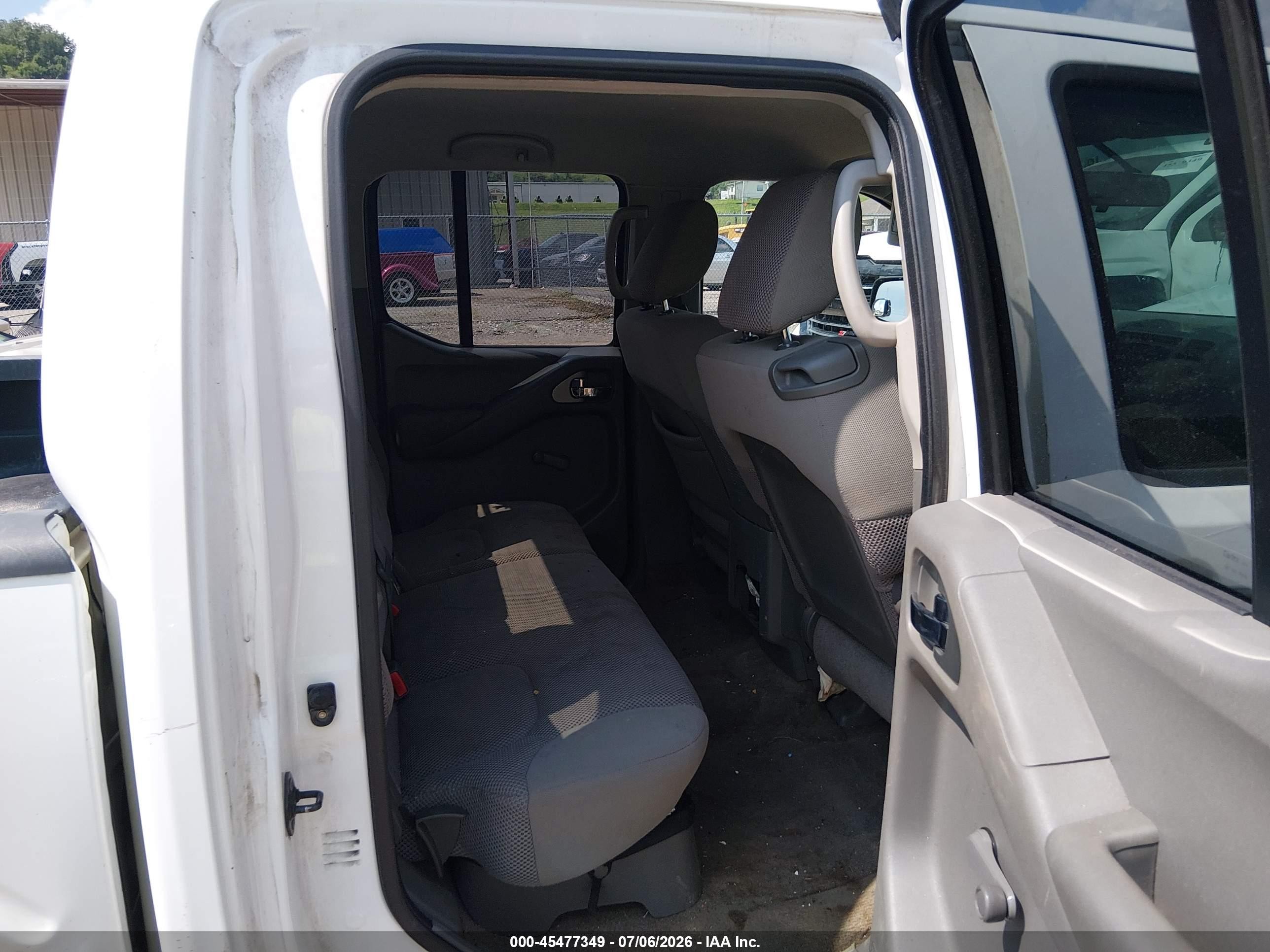 2011 Nissan Frontier S White vin: 1N6AD0EV4BC405161