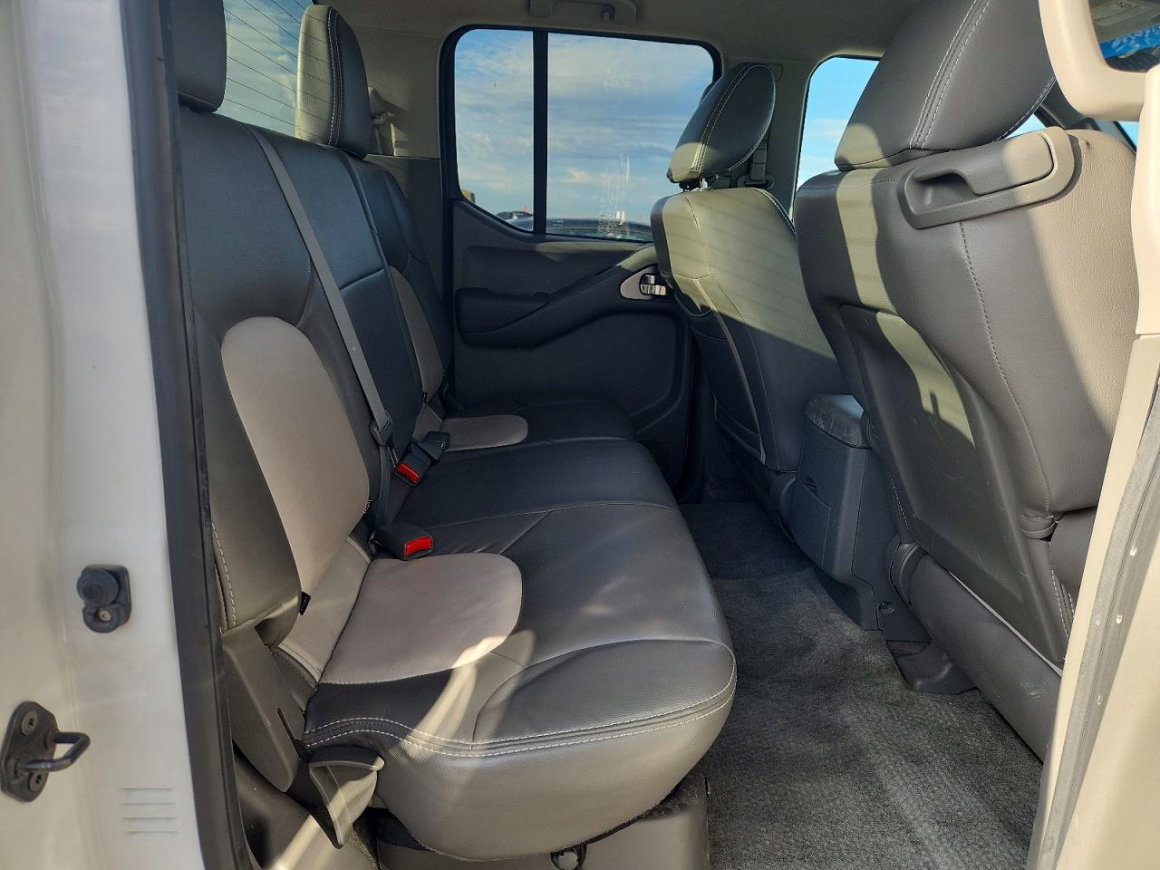 2012 Nissan Frontier S White vin: 1N6AD0EV4CC434371