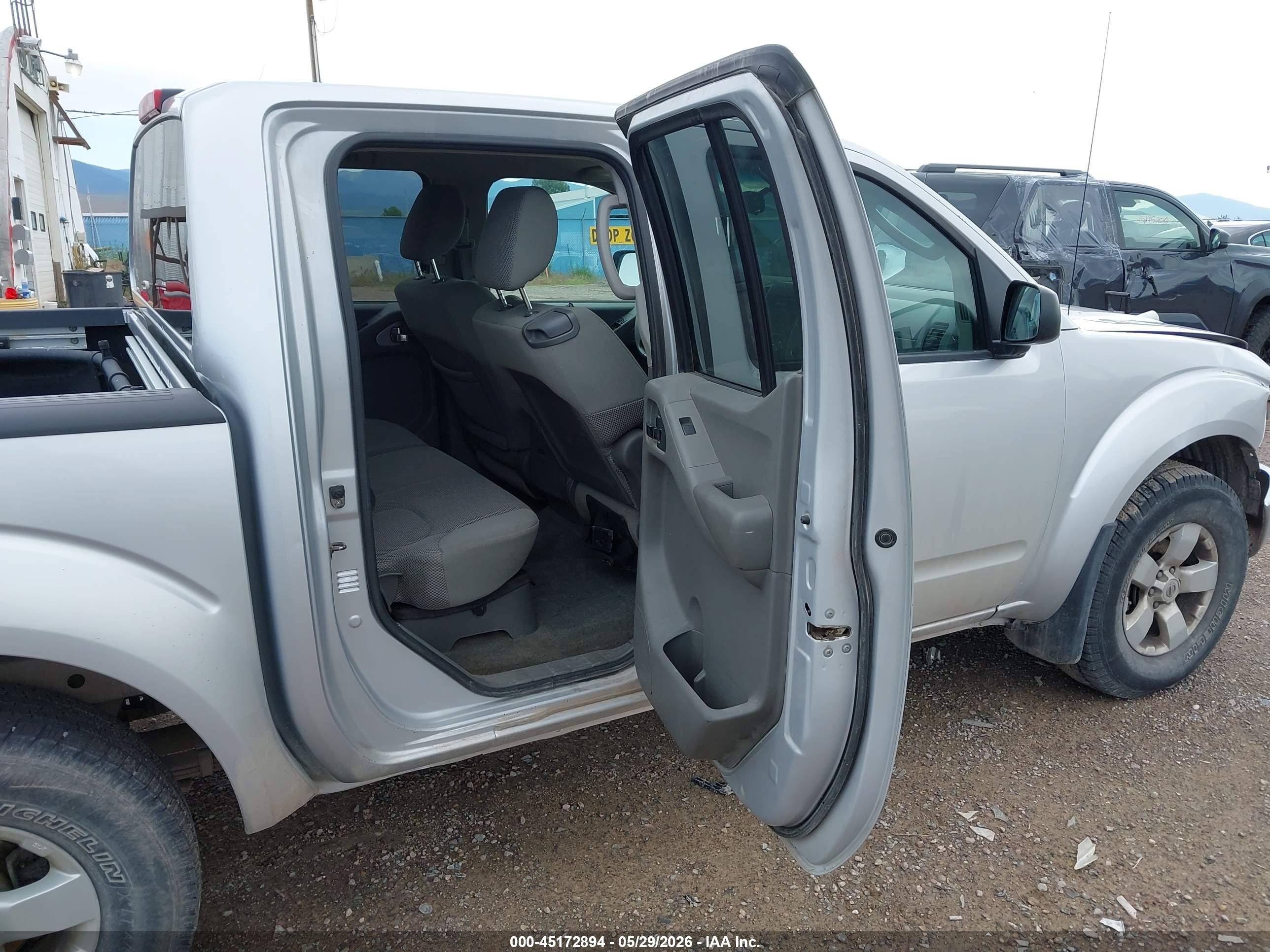 2010 Nissan Frontier Se Silver vin: 1N6AD0EV5AC435025