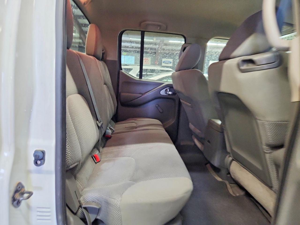 2012 Nissan Frontier S White vin: 1N6AD0EV5CC420754