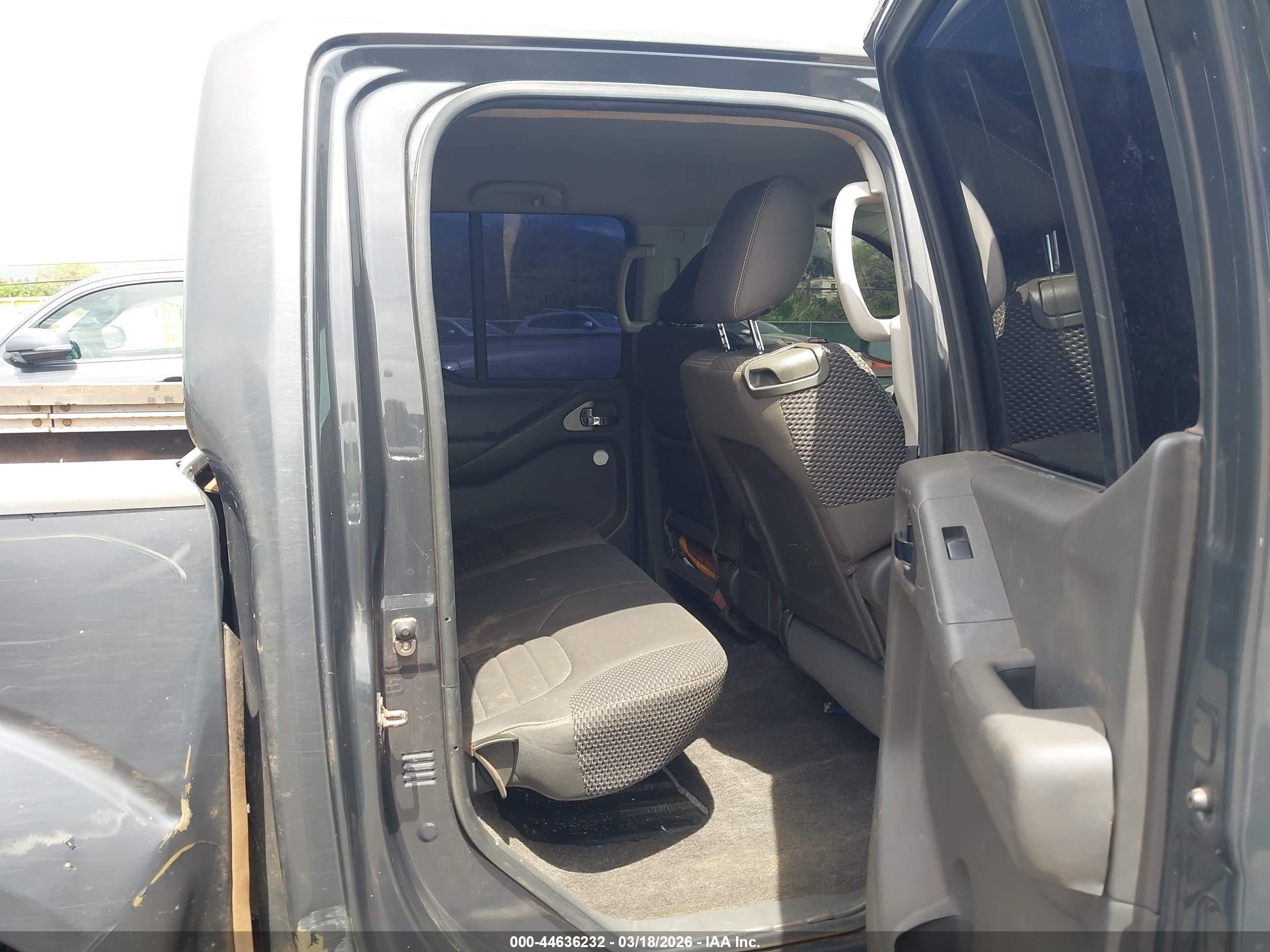 2014 Nissan Frontier Pro-4x/s/sl/sv Серый vin: 1N6AD0EV5EN737330