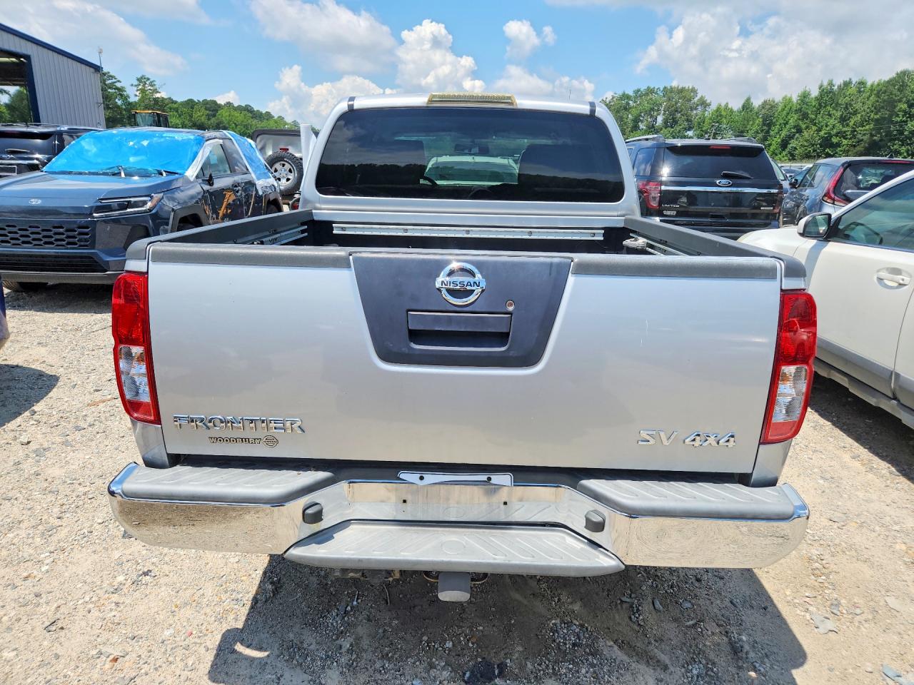 2011 Nissan Frontier S Silver vin: 1N6AD0EV6BC427677