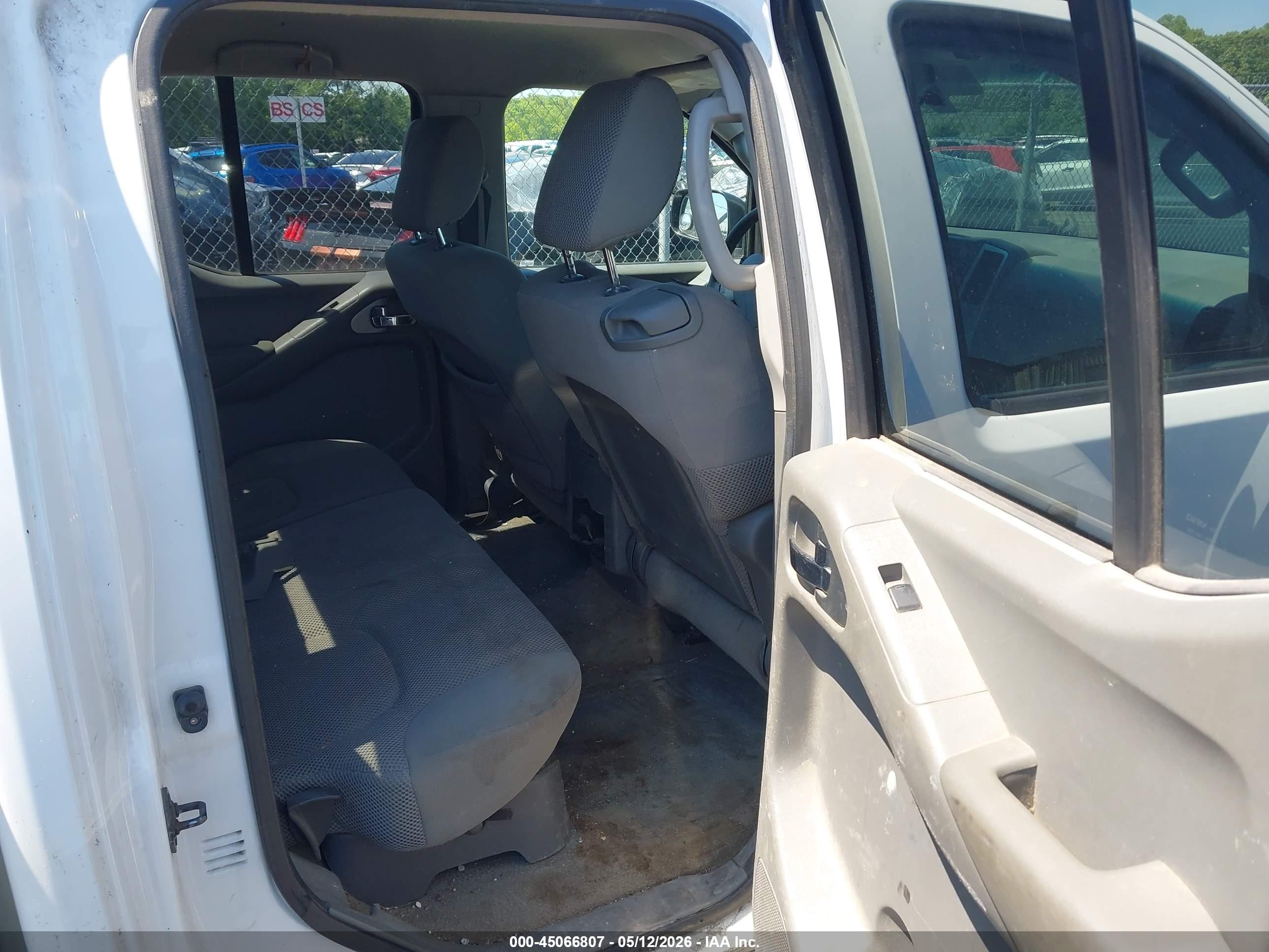 2012 Nissan Frontier Sv White vin: 1N6AD0EV6CC462124
