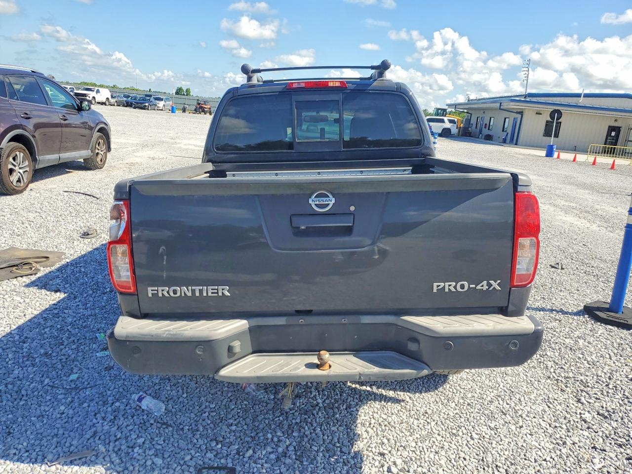 2015 Nissan Frontier Pro-4x Gray vin: 1N6AD0EV6FN717301