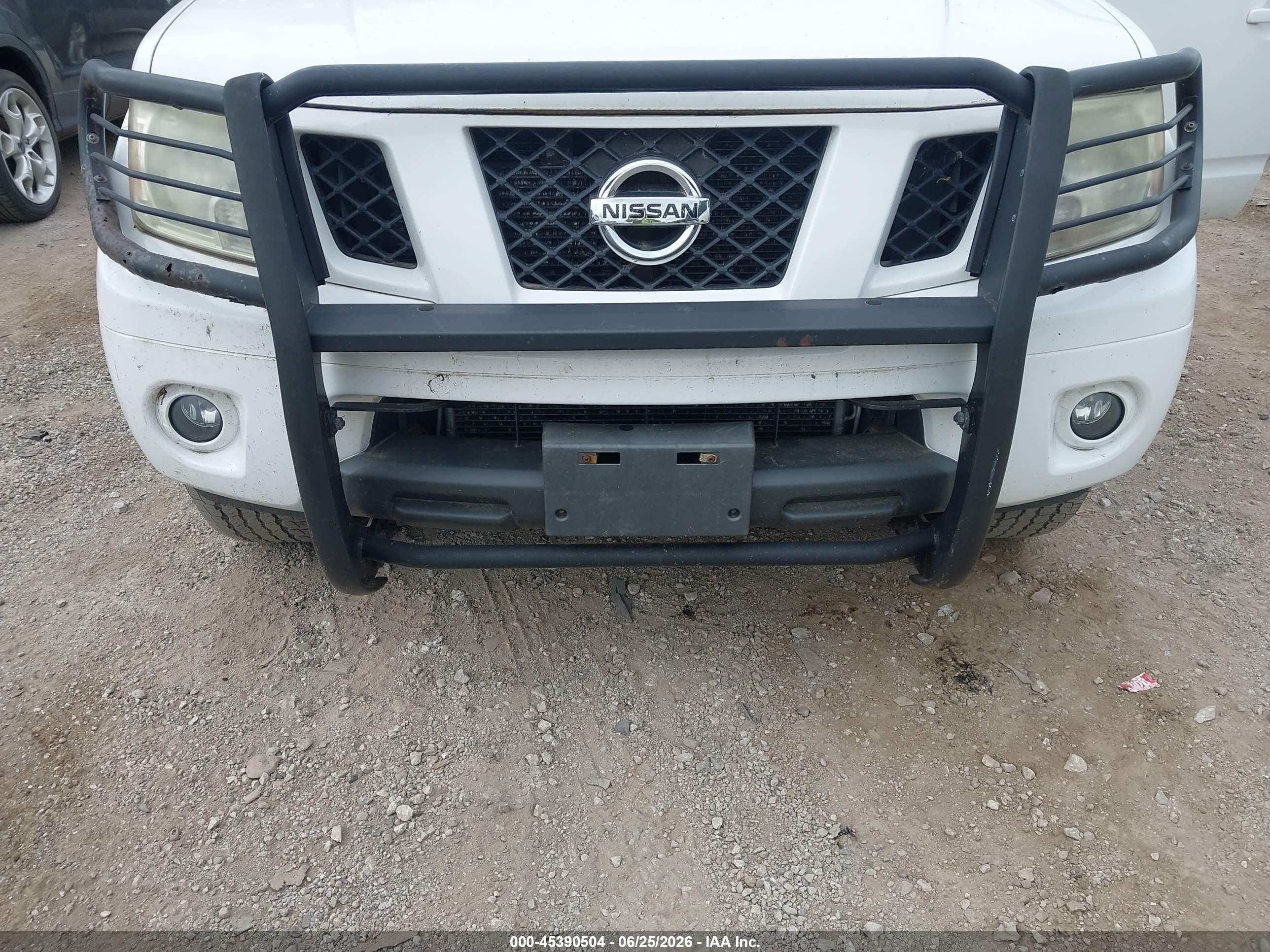 2011 Nissan Frontier Pro-4x Белый vin: 1N6AD0EV7BC448232