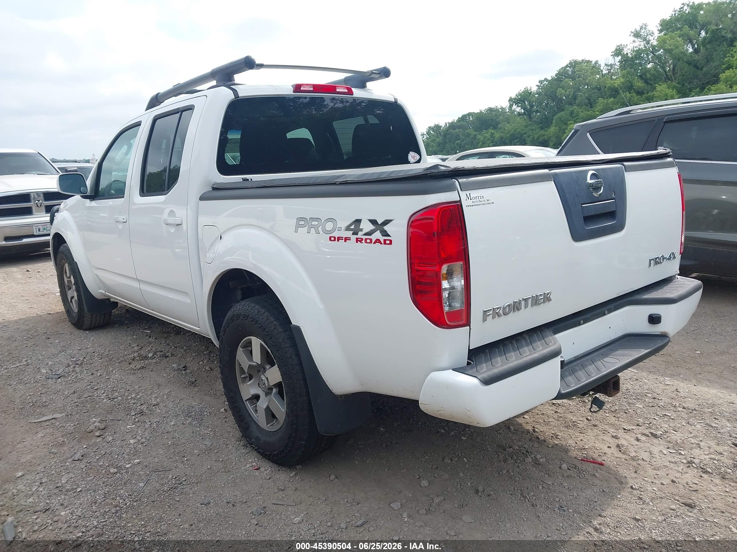 2011 Nissan Frontier Pro-4x Белый vin: 1N6AD0EV7BC448232