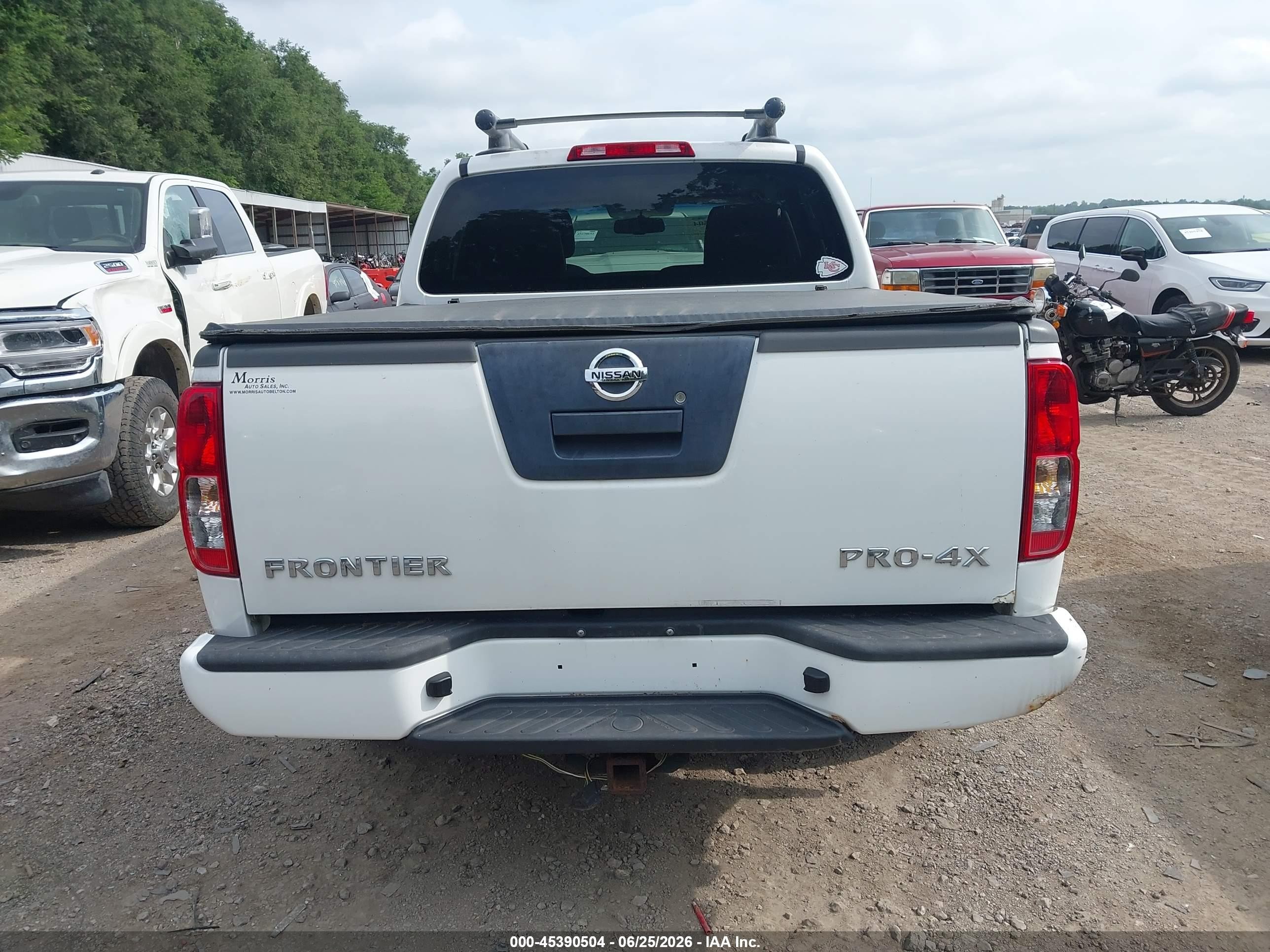 2011 Nissan Frontier Pro-4x Белый vin: 1N6AD0EV7BC448232