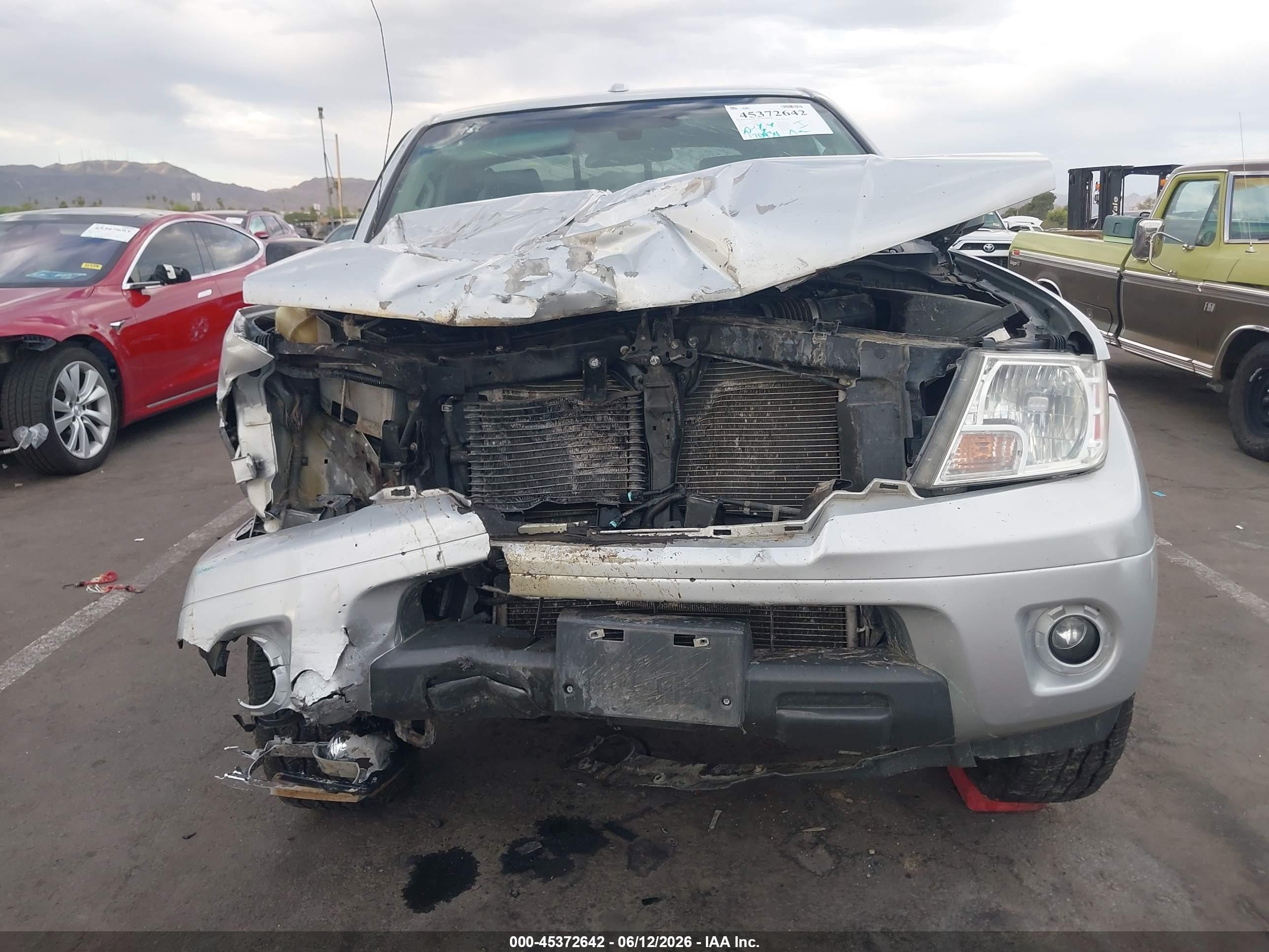 2014 Nissan Frontier Sv Silver vin: 1N6AD0EV7EN718052