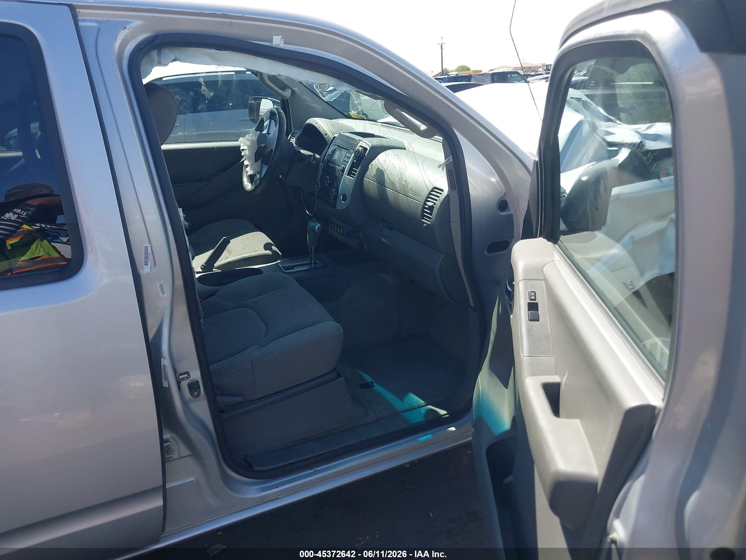 2014 Nissan Frontier Sv Silver vin: 1N6AD0EV7EN718052