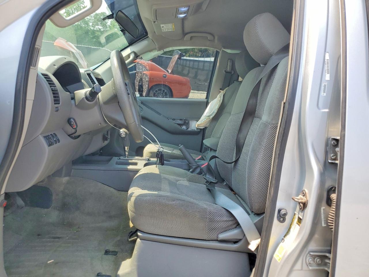 2014 Nissan Frontier Sv Silver vin: 1N6AD0EV7EN772810