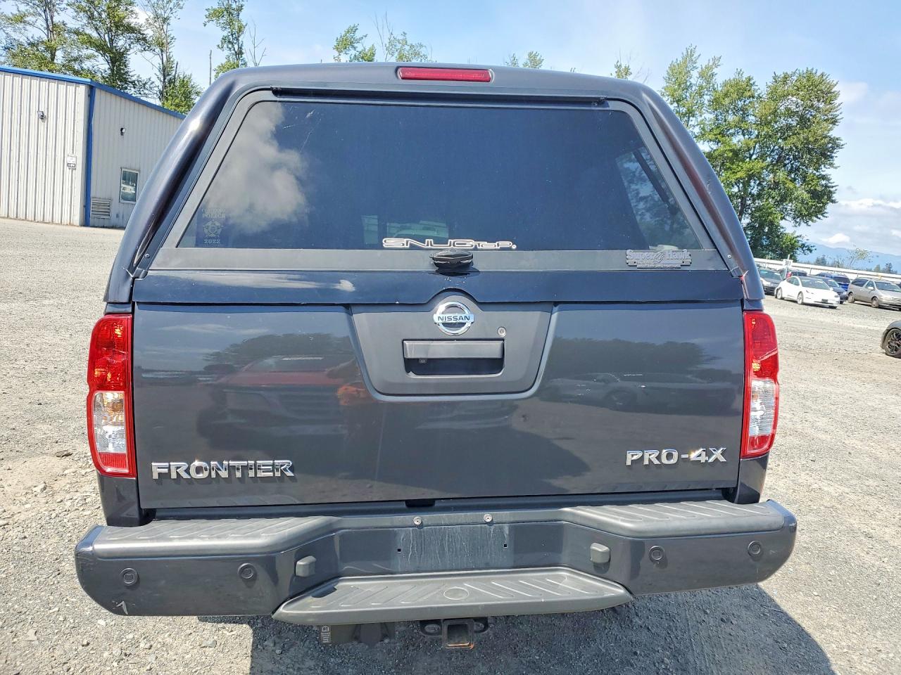 2015 Nissan Frontier Pro-4x Gray vin: 1N6AD0EV7FN736312