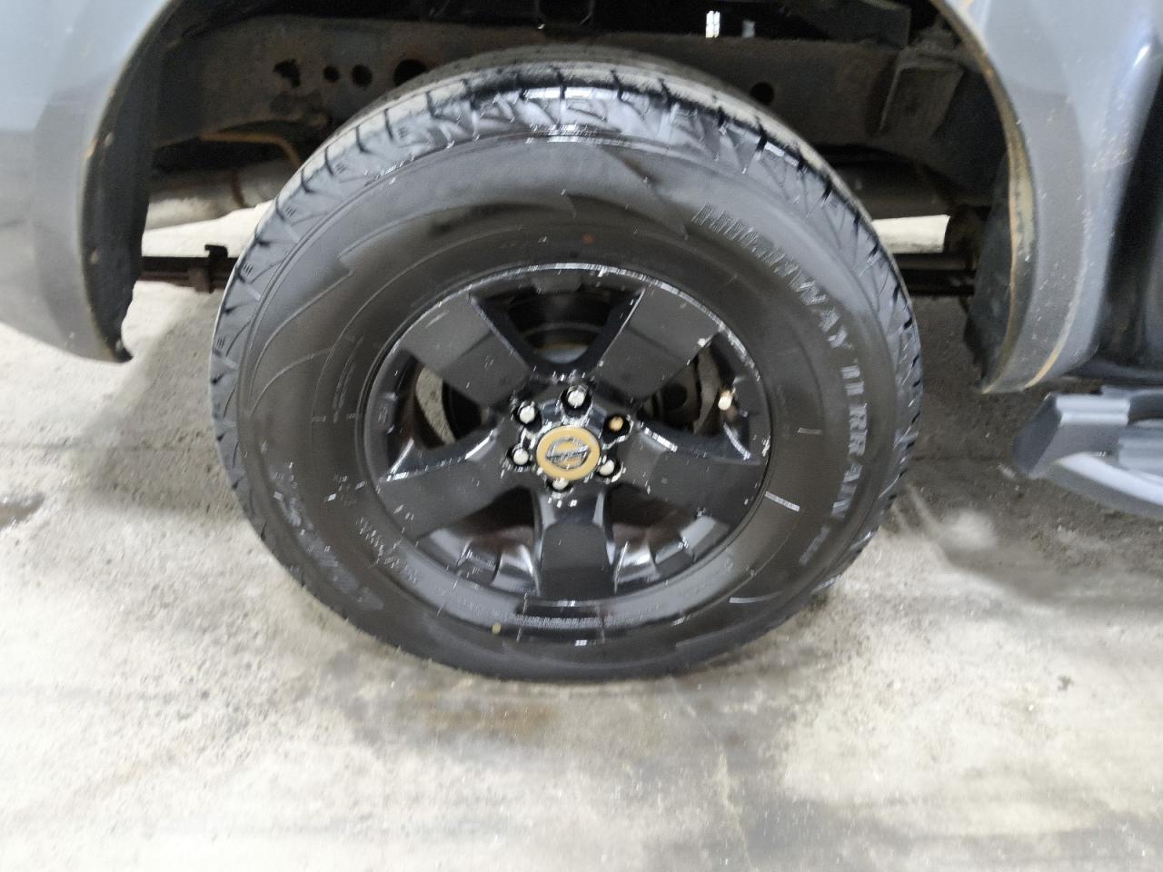 2011 Nissan Frontier S Charcoal vin: 1N6AD0EV9BC403843 Damage: Right Rear Wheel, Curb Rash, > 12 Inches