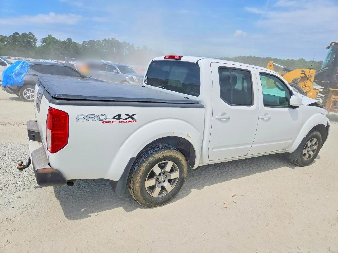 2011 Nissan Frontier S White vin: 1N6AD0EV9BC440939